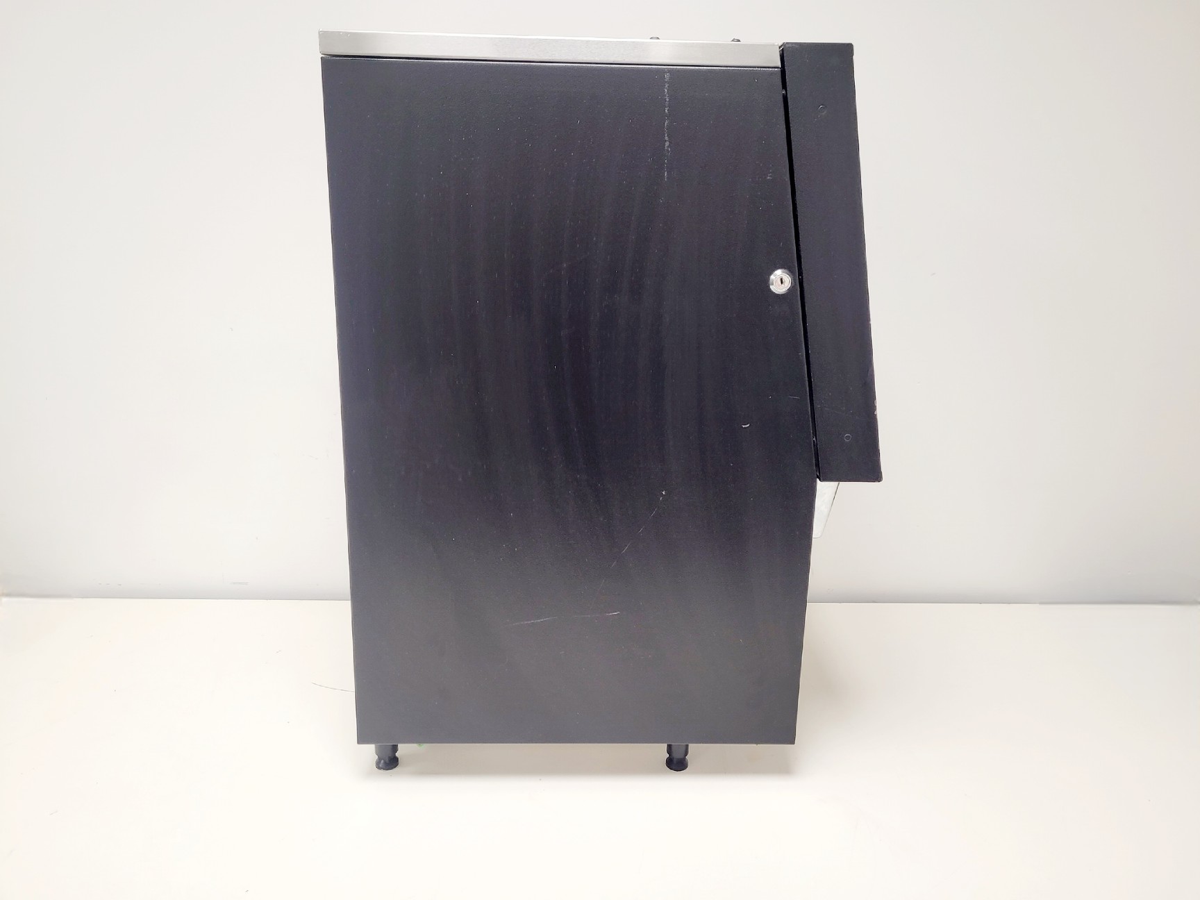 Image of Coffetek Gourmet Vitro 6 4 Cannister Touch Display Coffee Machine