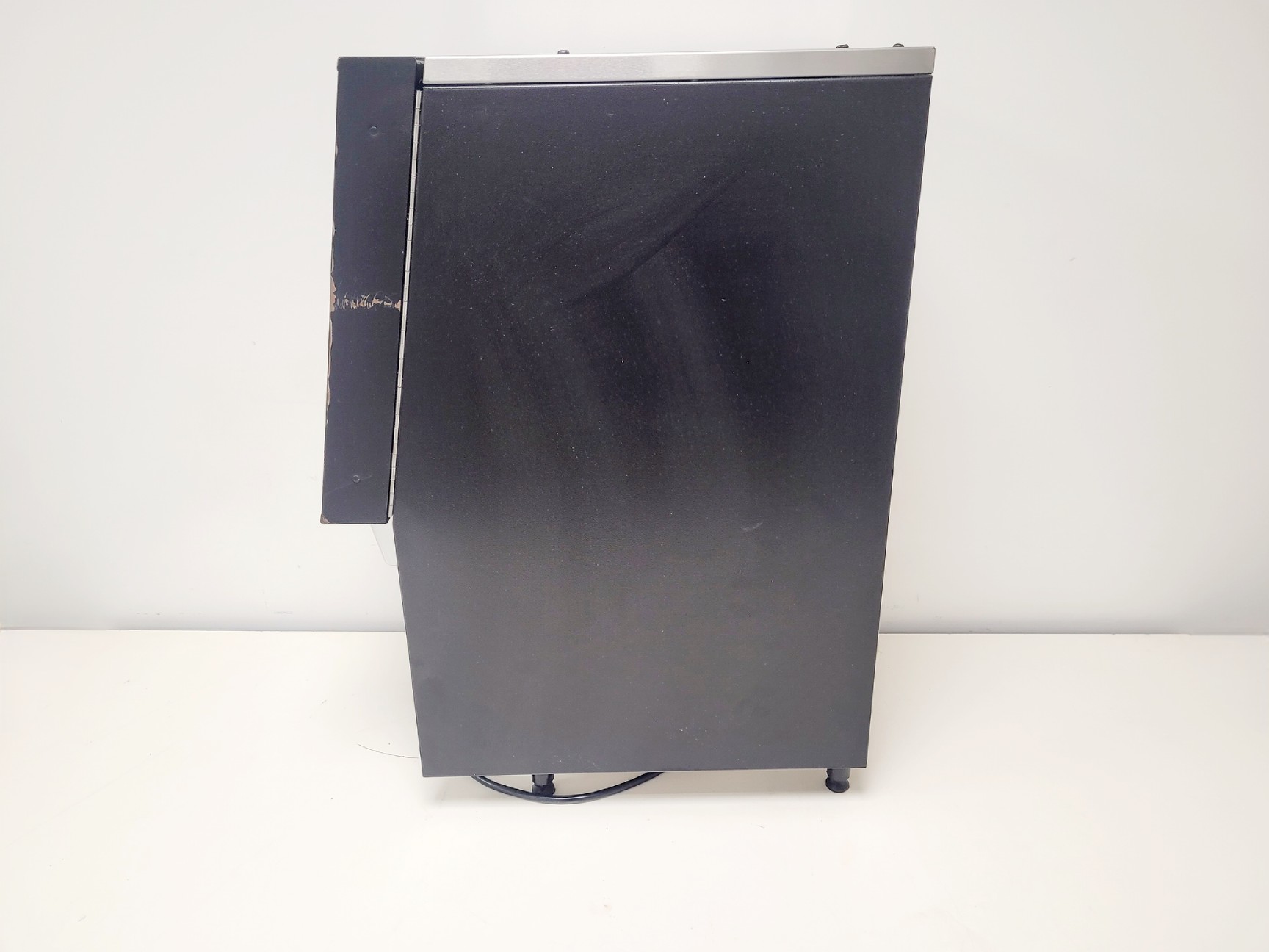 Image of Coffetek Gourmet Vitro 6 4 Cannister Touch Display Coffee Machine