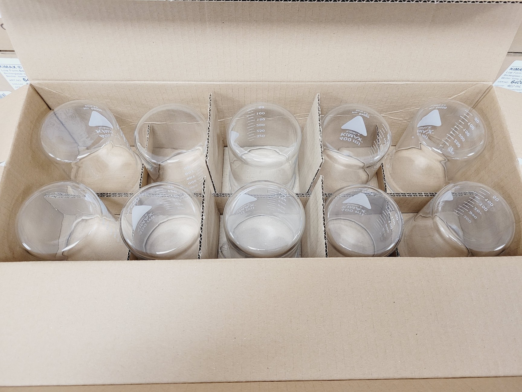 Image of Job Lot of 250 x Beaker Kimax ISO (Low Form), 400 ml 25 Boxes (10 per Box) Lab