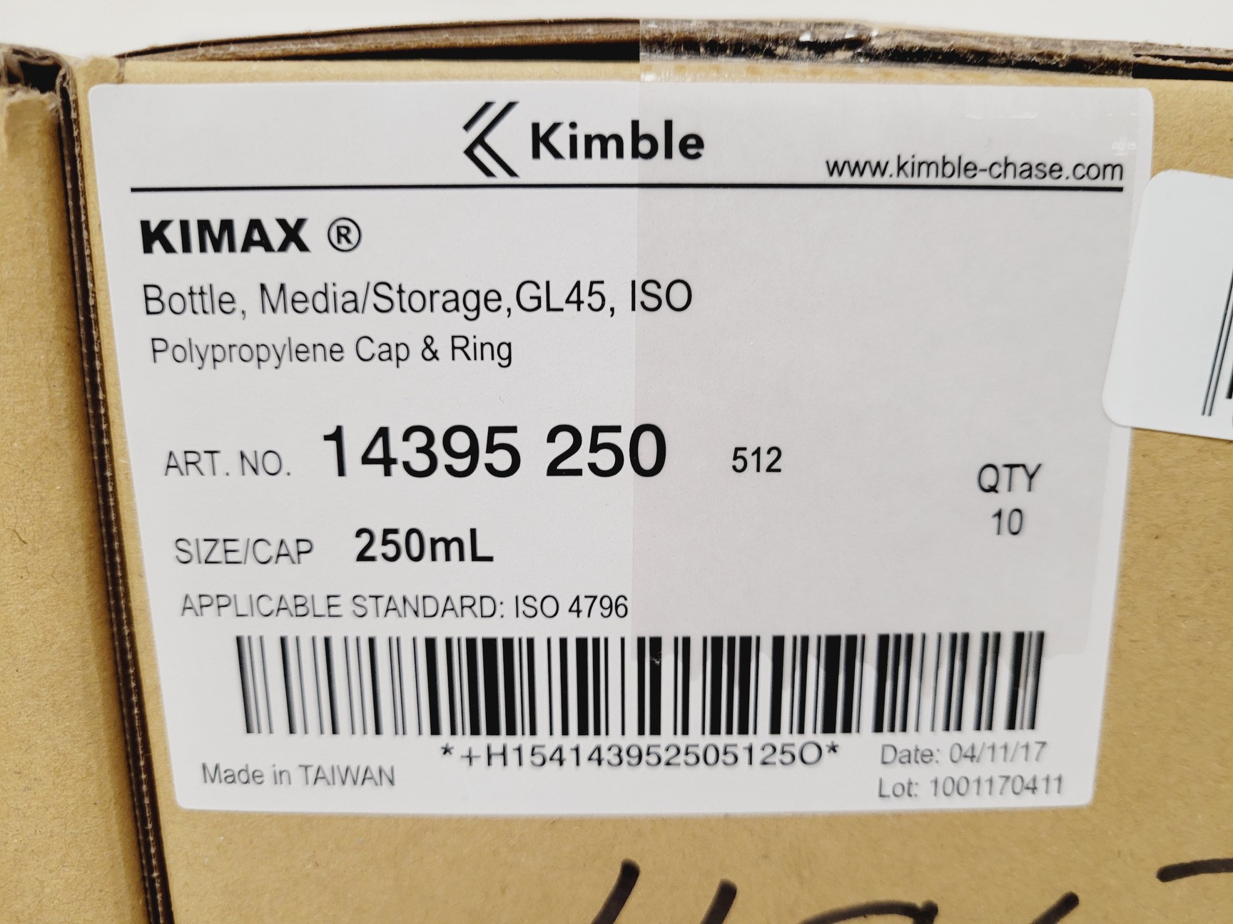 Image of Job Lot of 80 x Media Bottle Kimax ISO GL45 250 ml, Blue PP Cap 8 (10 Per Box)