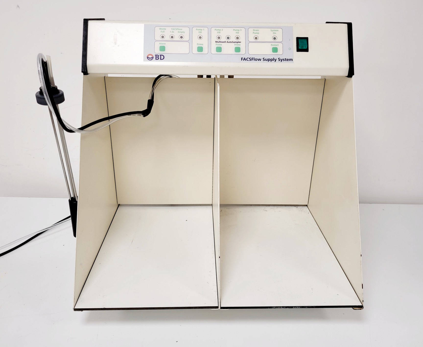 Image of Becton Dickinson BD LSR II Flow Cytometer w/FACSFlow Supply System Lab