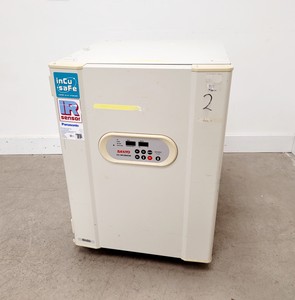 Thumbnail image of Sanyo CO2 Incubator Model MCO-18AIC Lab