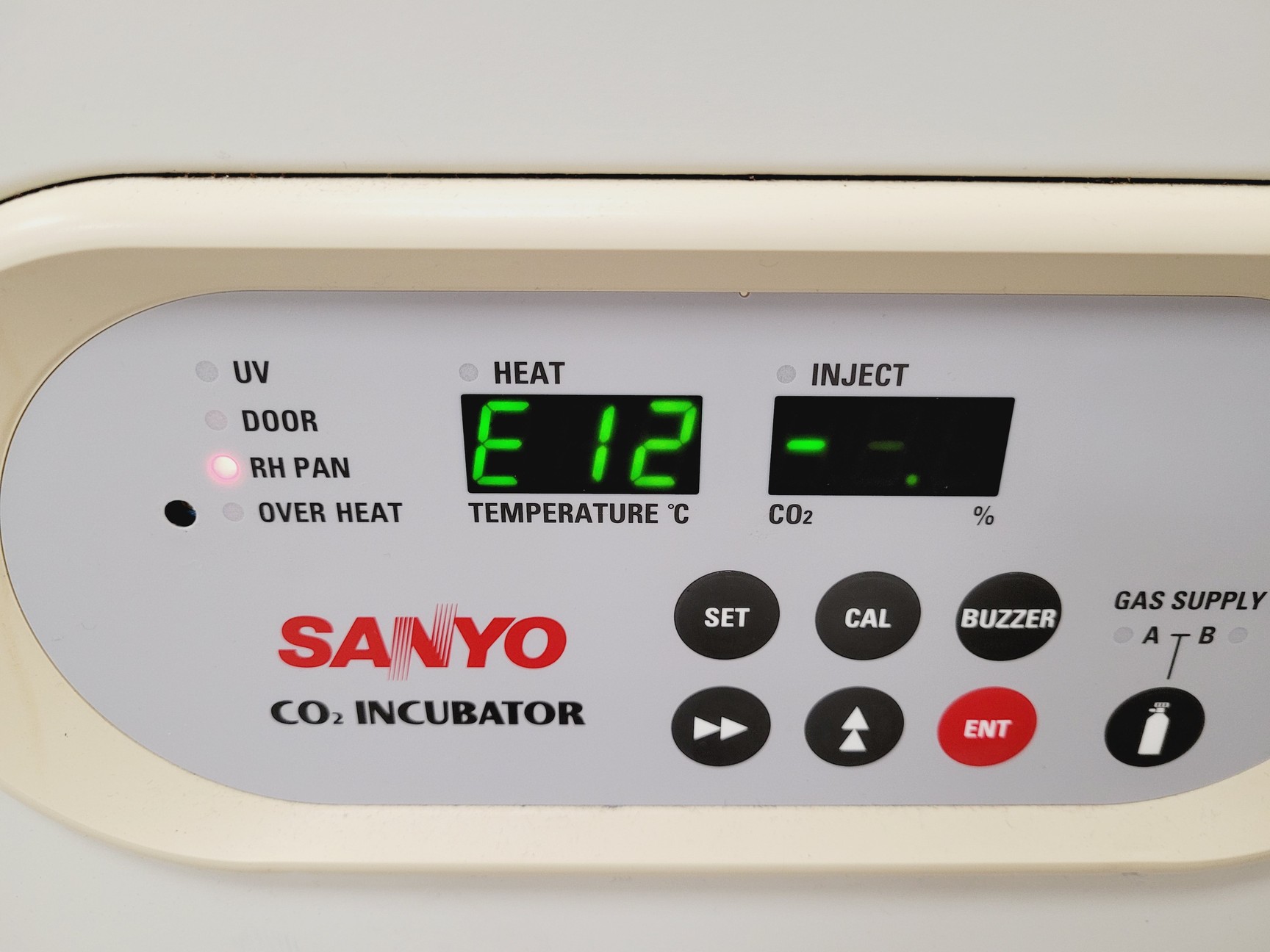 Image of Sanyo CO2 Incubator Model MCO-18AIC Lab