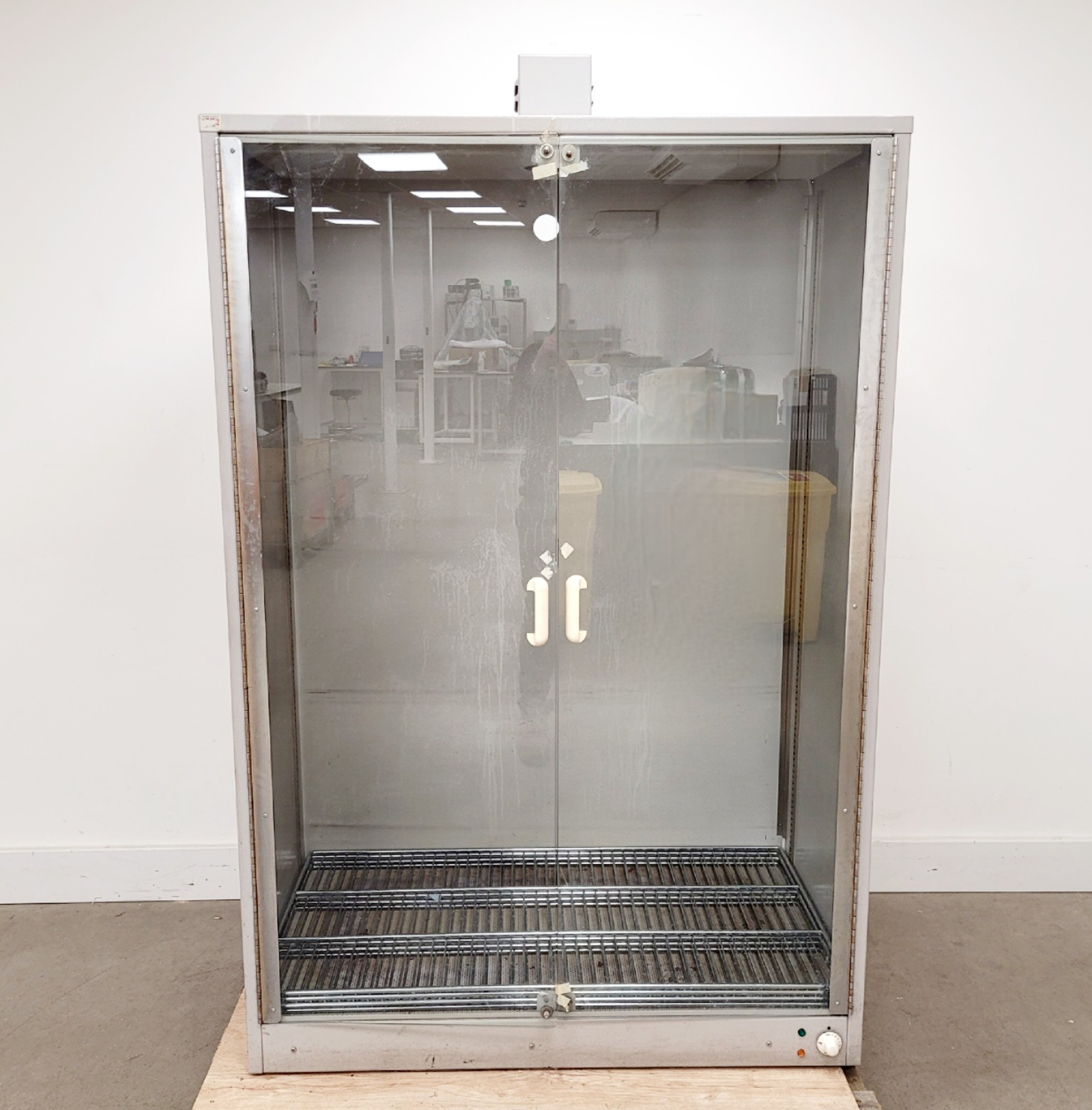 Image of Leader DC/1000/F Glassware Drying Cabinet