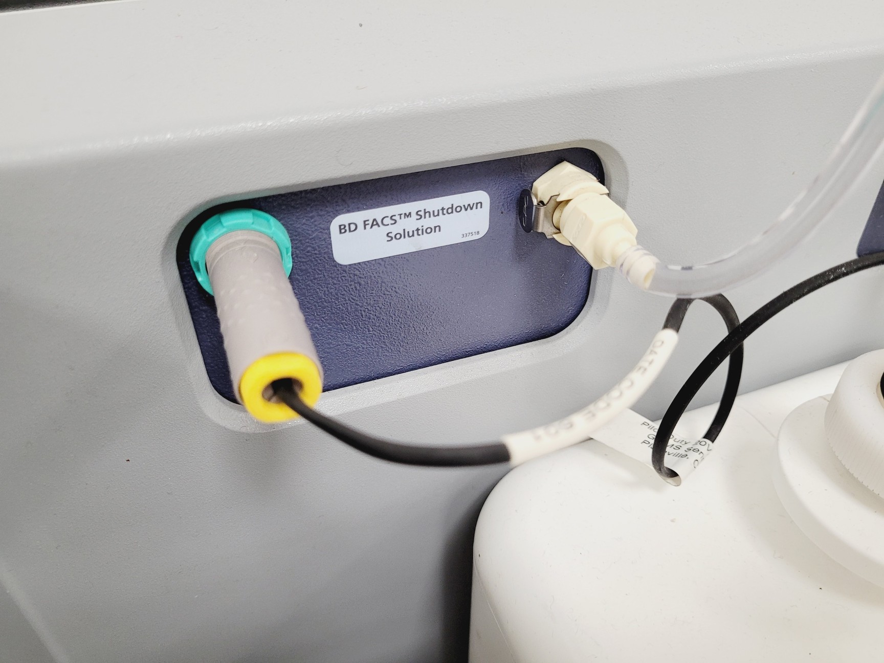 Image of BD FACSCanto Flow Cytometer System w/ Fluidics Carts, PC & Software Lab