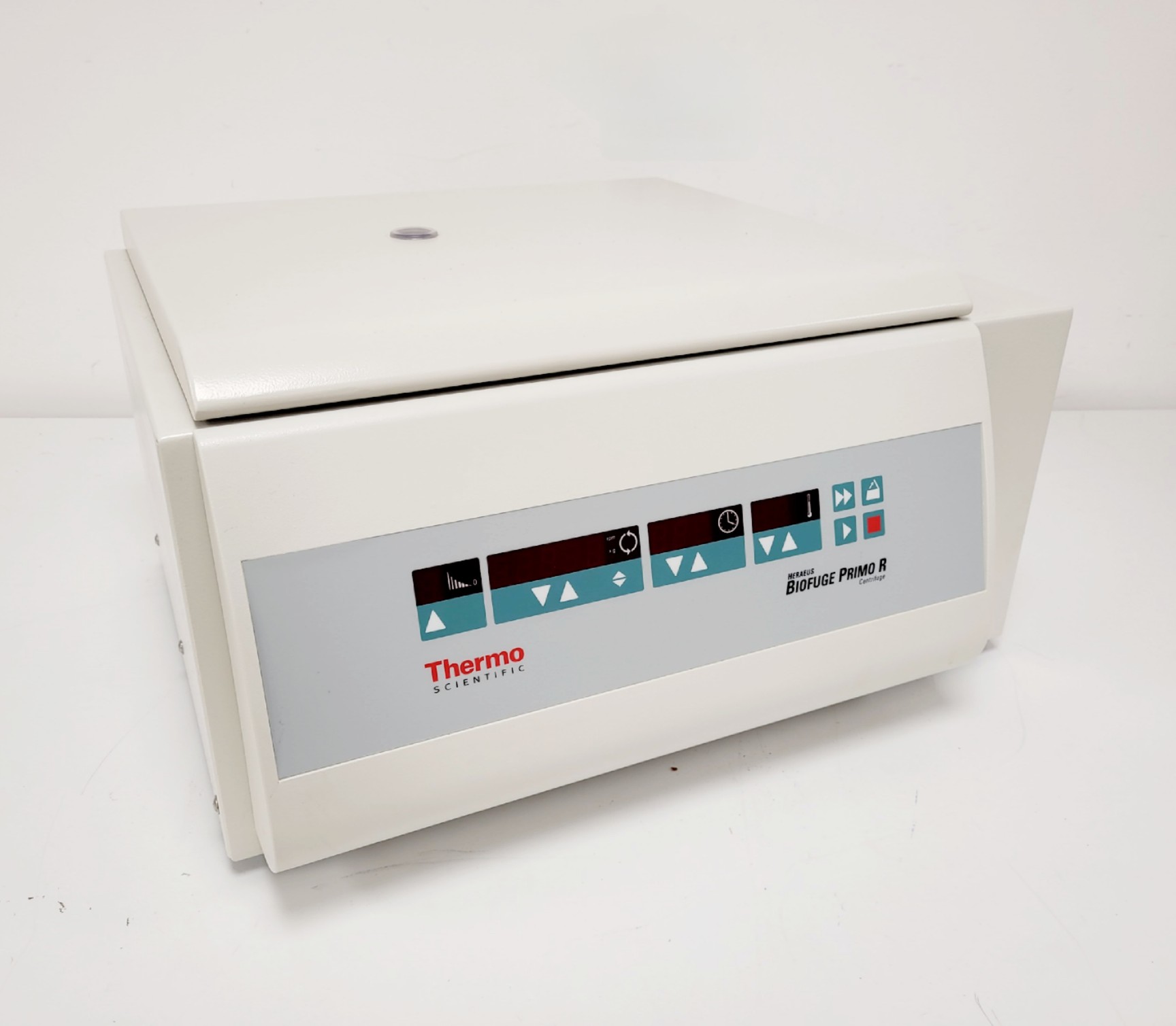 Image of Thermo Scientific Heraeus Biofuge Primo R Centrifuge Lab