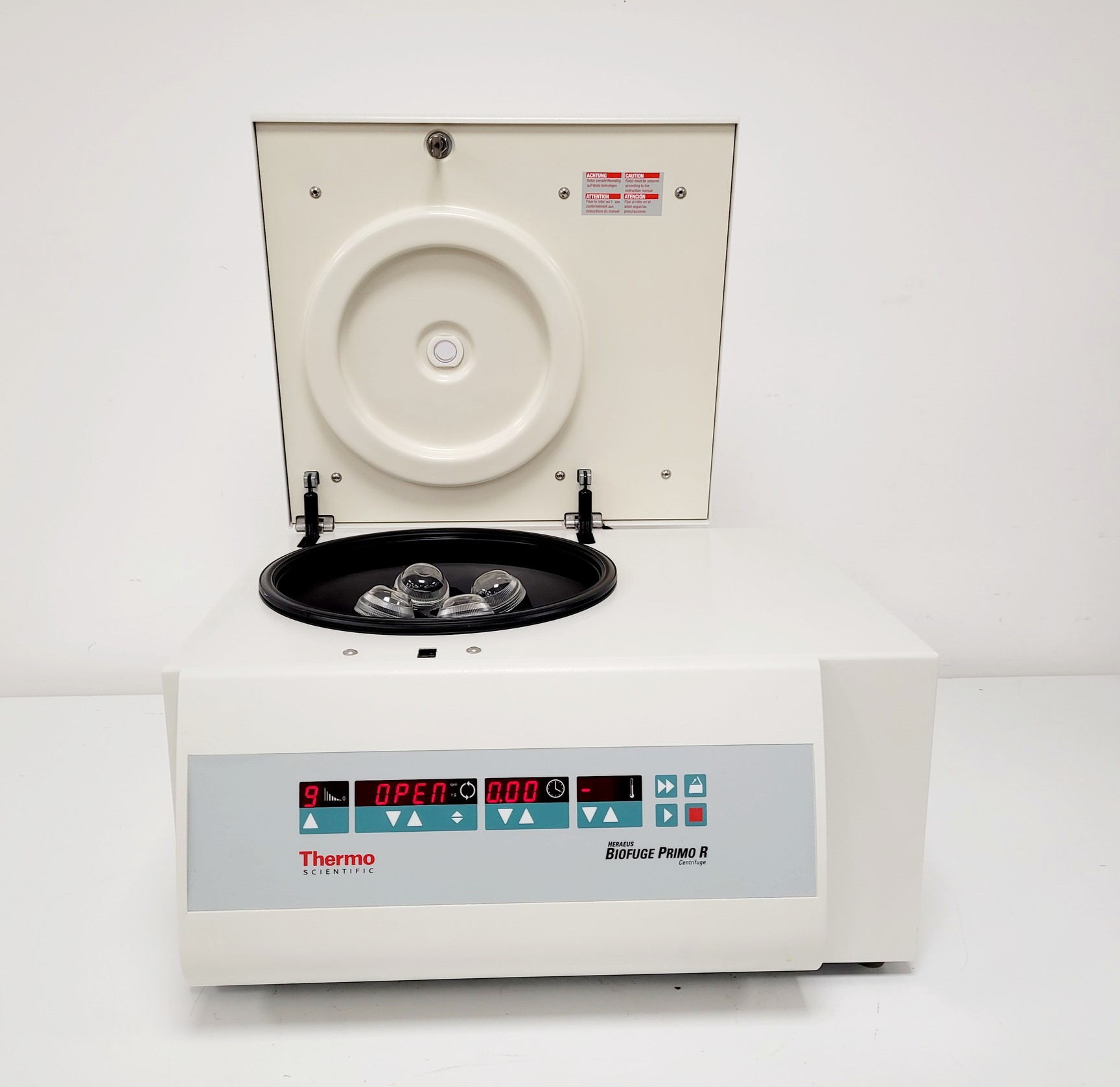 Image of Thermo Scientific Heraeus Biofuge Primo R Centrifuge Lab