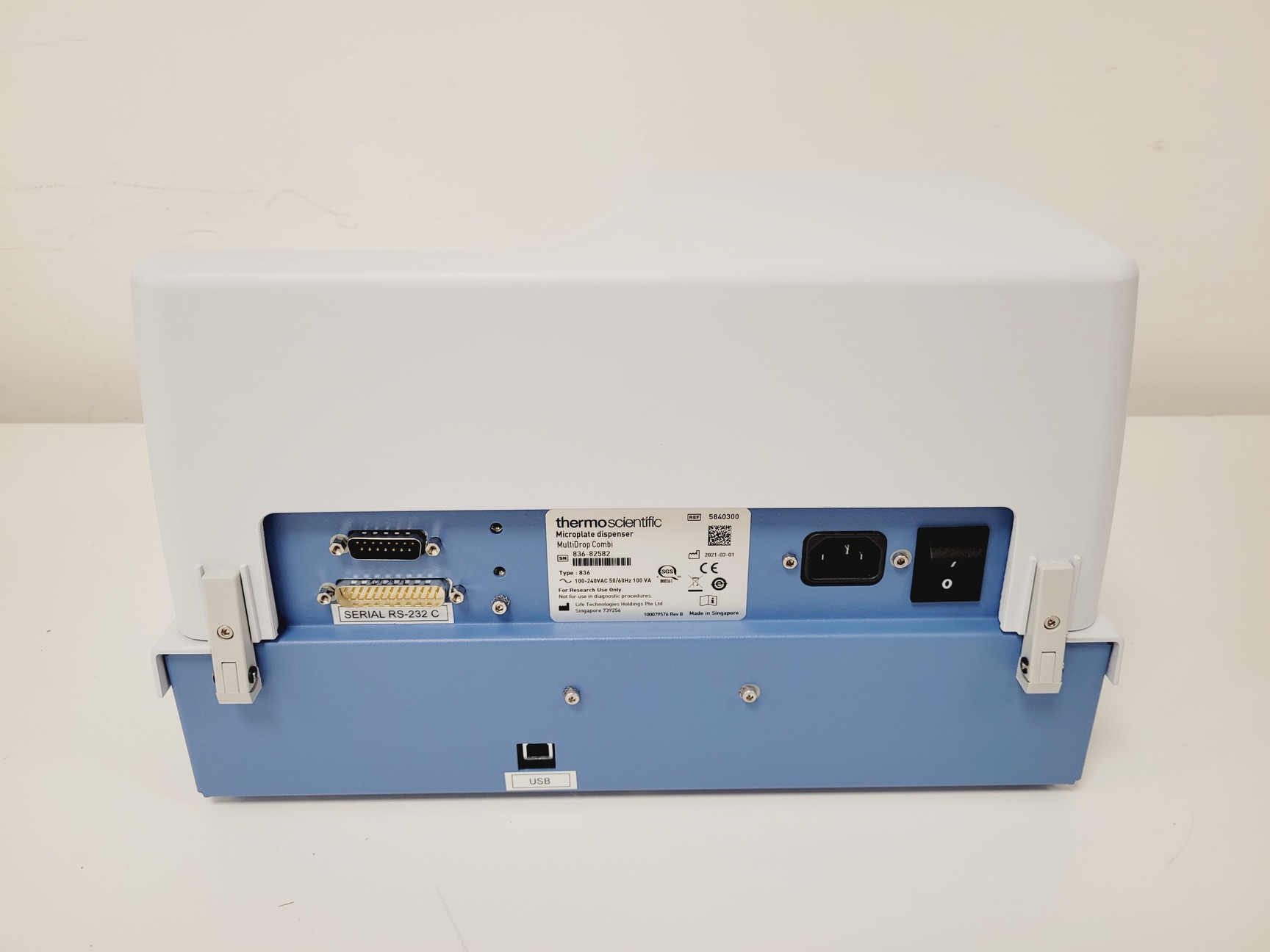 Lab Combi Thermo Scientific Multidrop™ Combi Reagent Dispenser 5840300 2021 Model