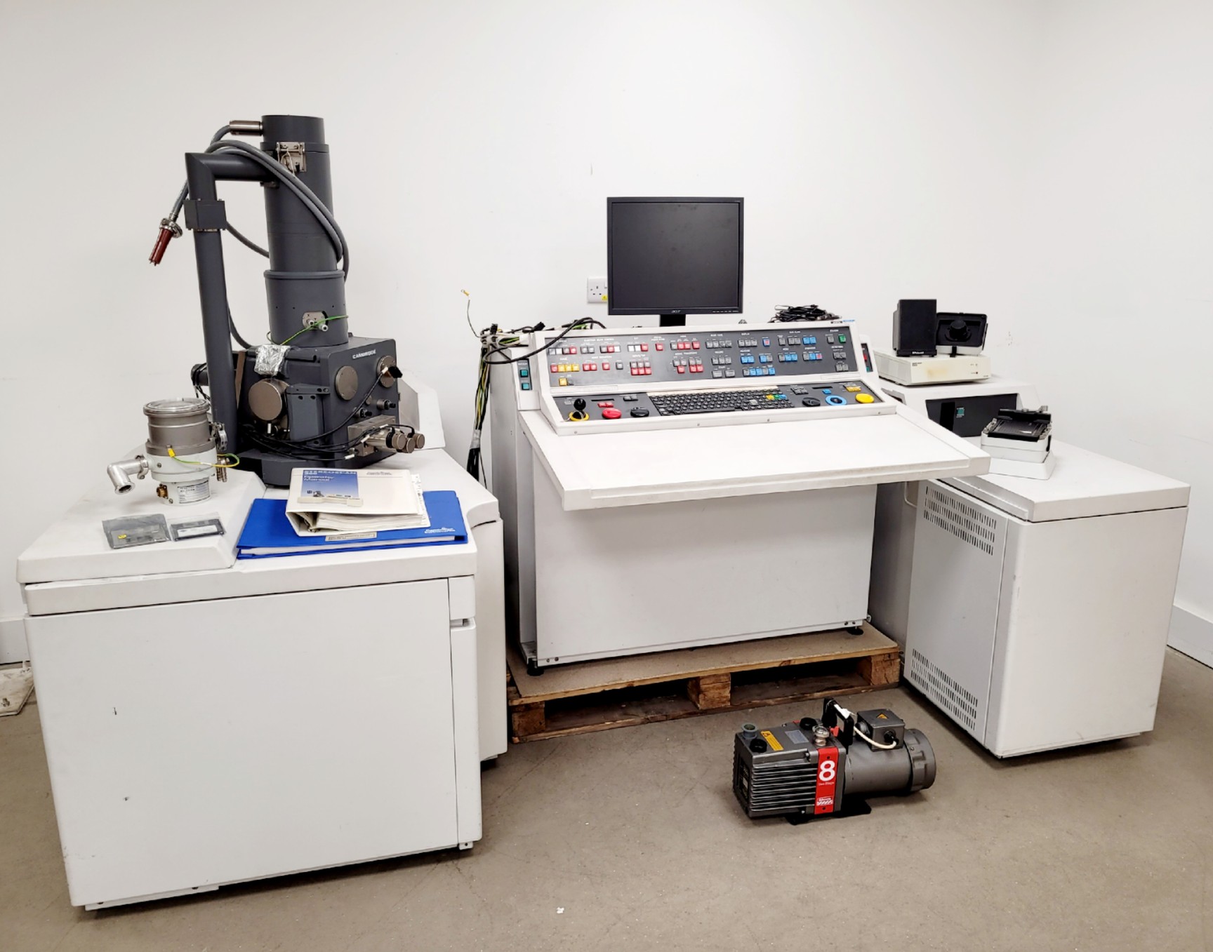 Image of Cambridge Instruments Stereoscan 360 SEM Microscope System 