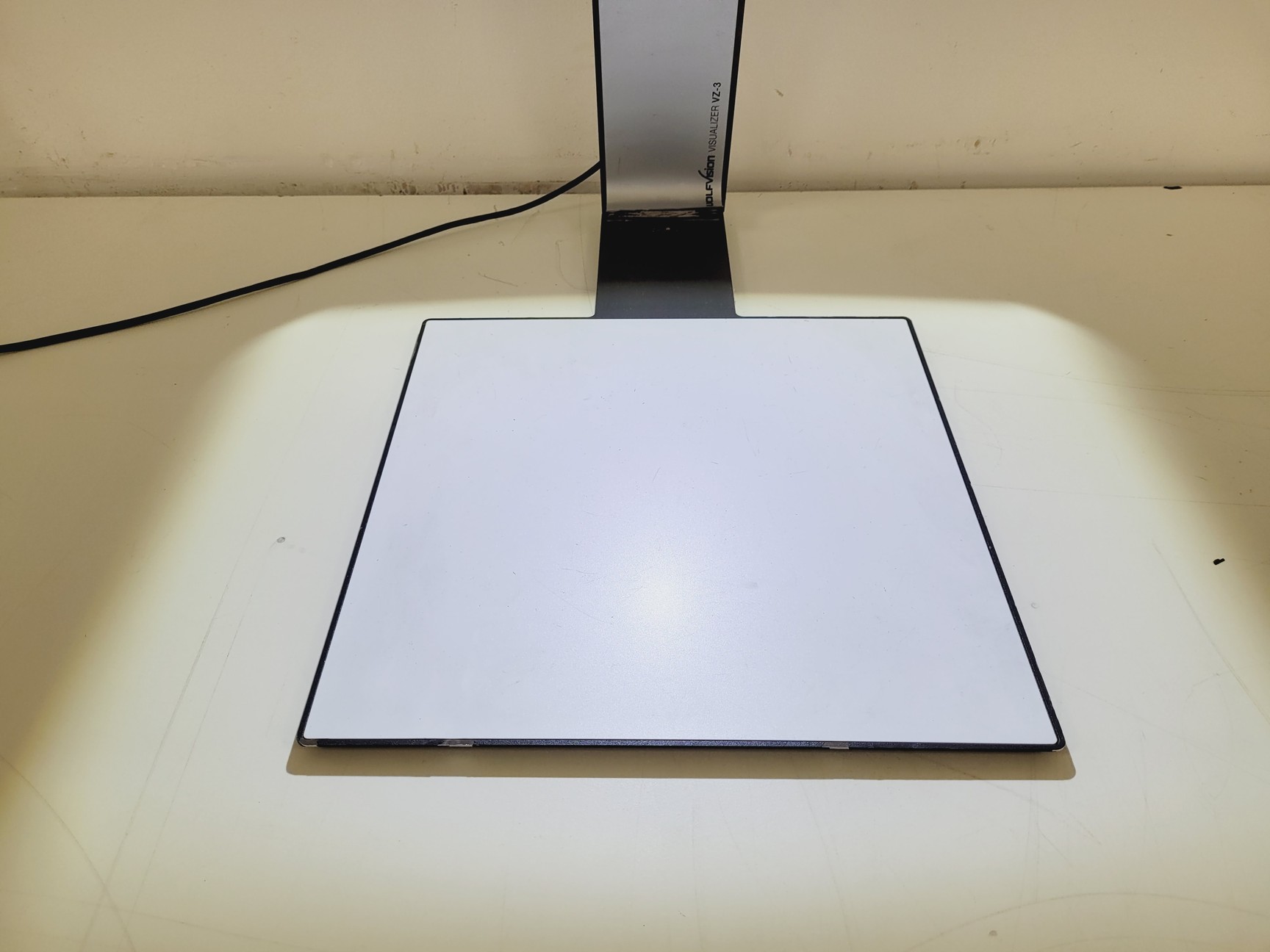 Image of 13 x WolfVision V7-3 Overhead Projectors