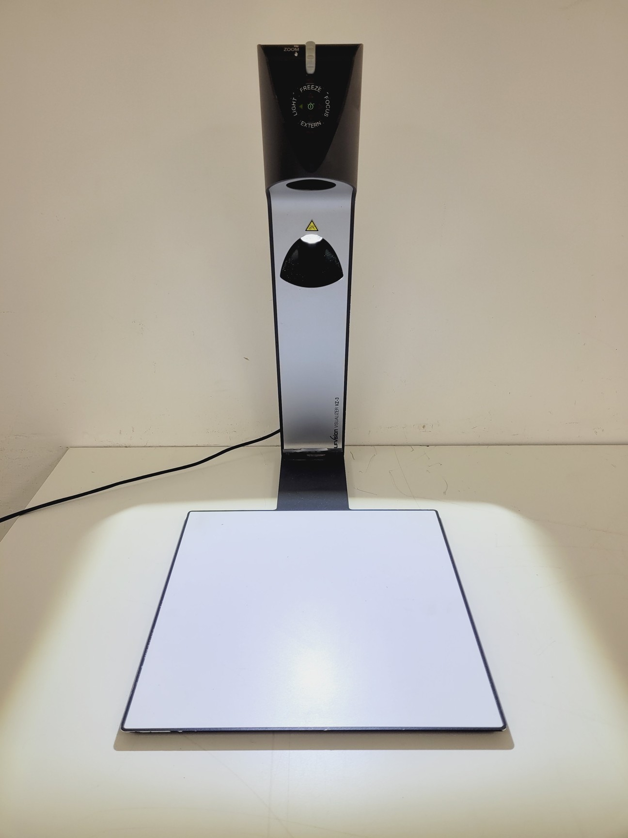 Image of 13 x WolfVision V7-3 Overhead Projectors