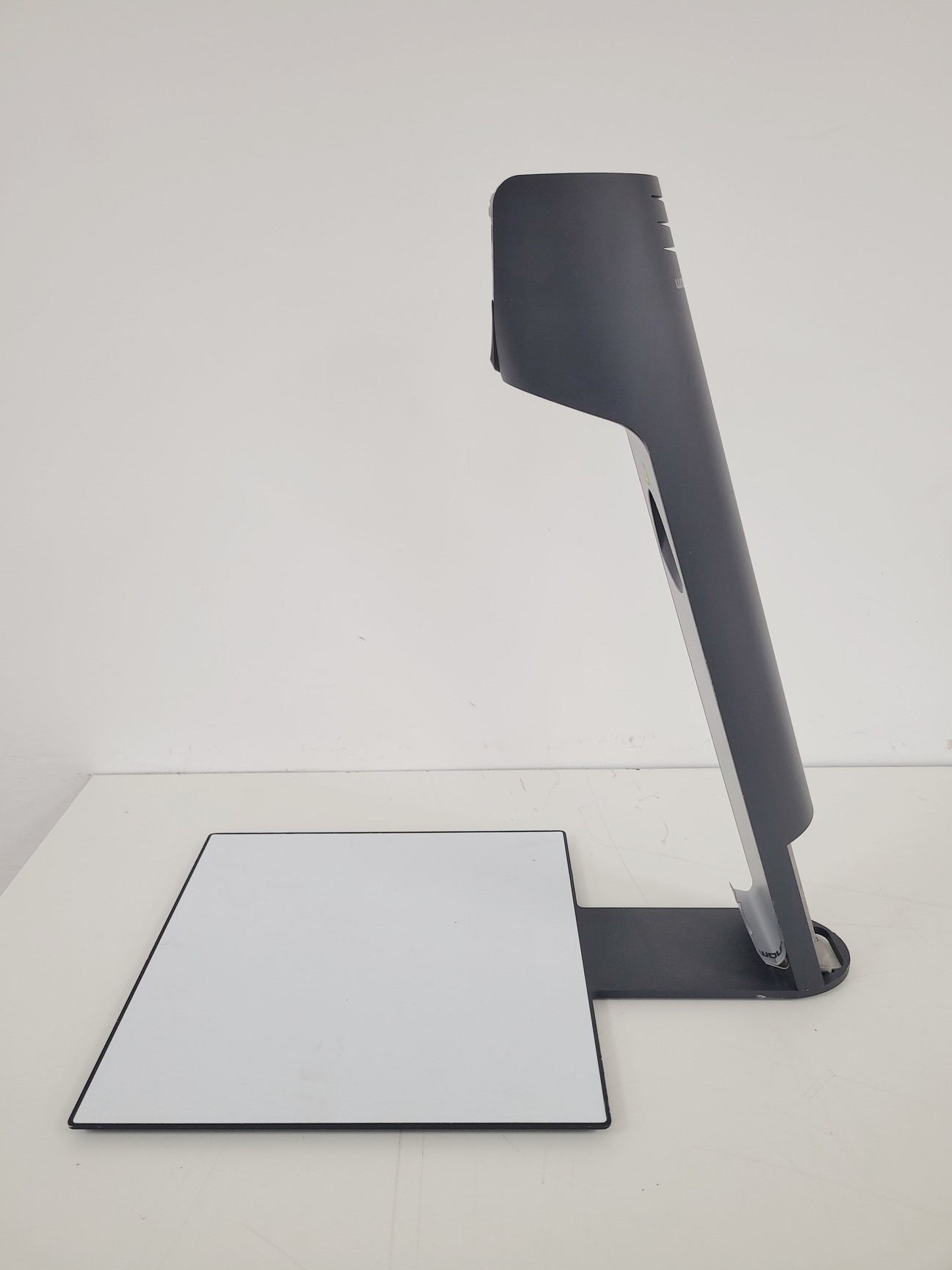 Image of 13 x WolfVision V7-3 Overhead Projectors