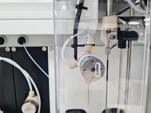 Thumbnail image of Waters 2767 Sample Manager Unit Lab