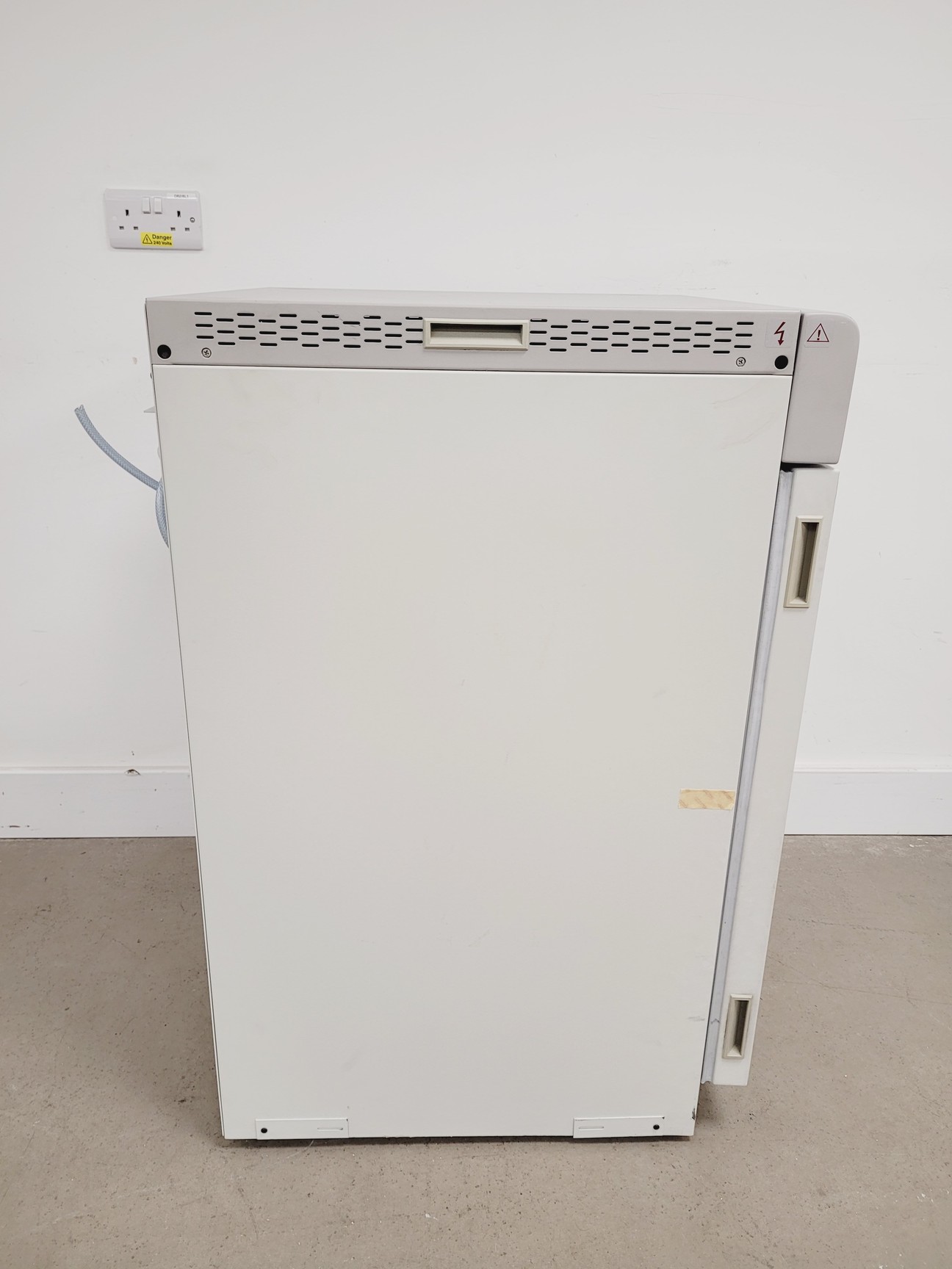 Image of Nuaire IR Direct Heat Incubator Model No. NU-5510E Lab
