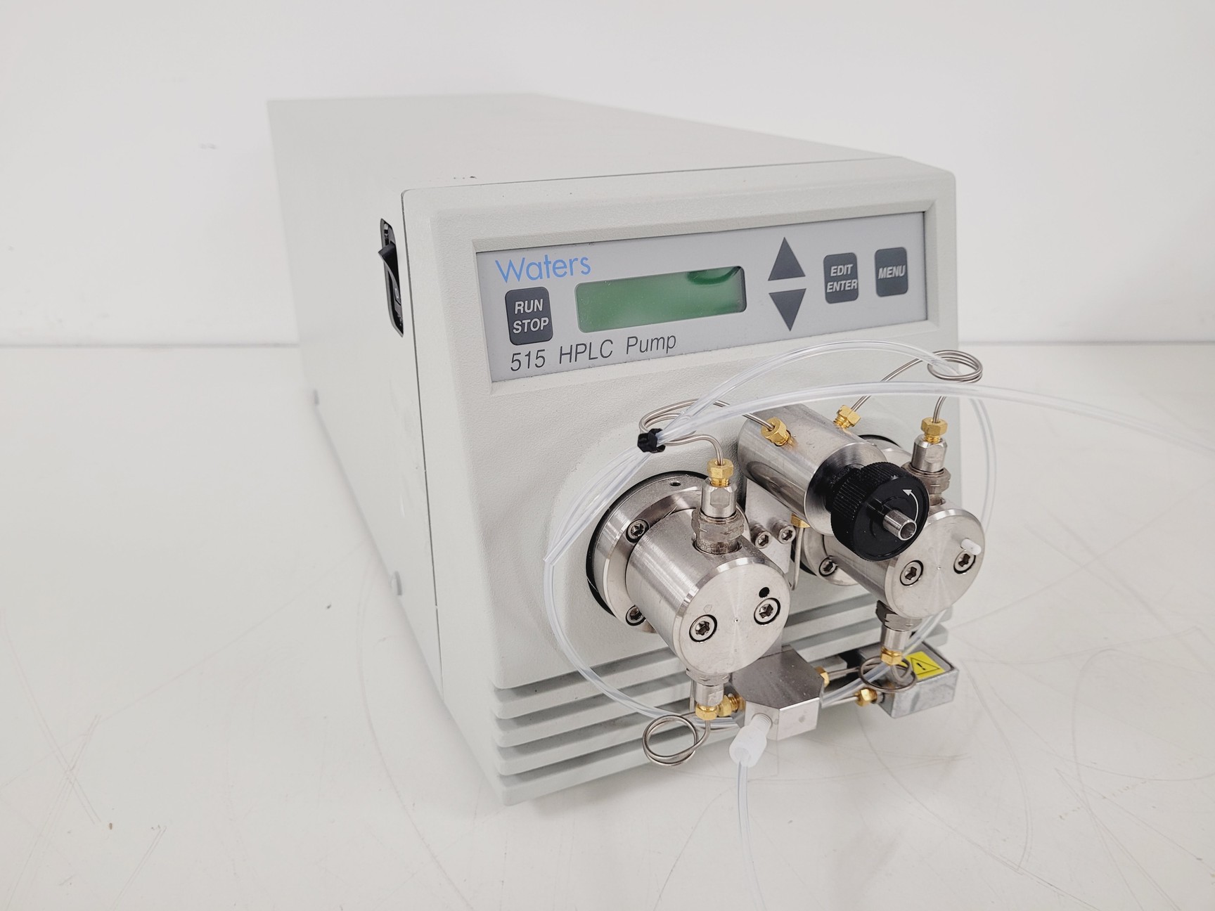 Image of Waters HPLC System - 2545 Binary, 515 Pump, 2998 Photodiode Array, SFO Lab