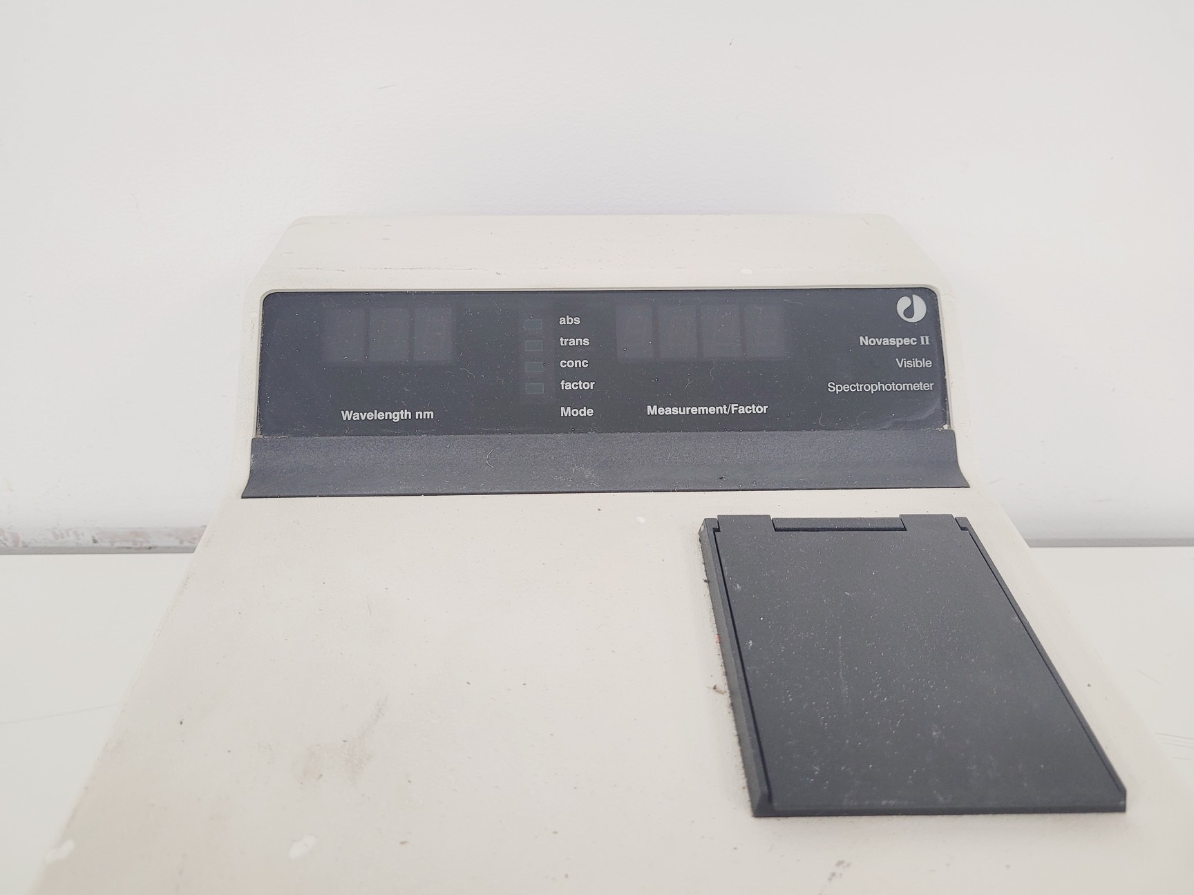 Image of 21 x Amersham Pharmacia LKB Novaspec II Spectrophotometer Lab