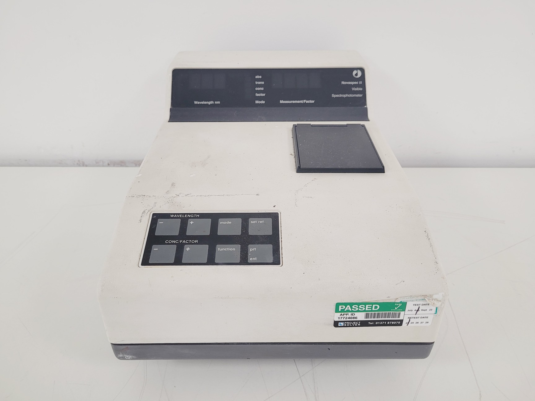 Image of 21 x Amersham Pharmacia LKB Novaspec II Spectrophotometer Lab