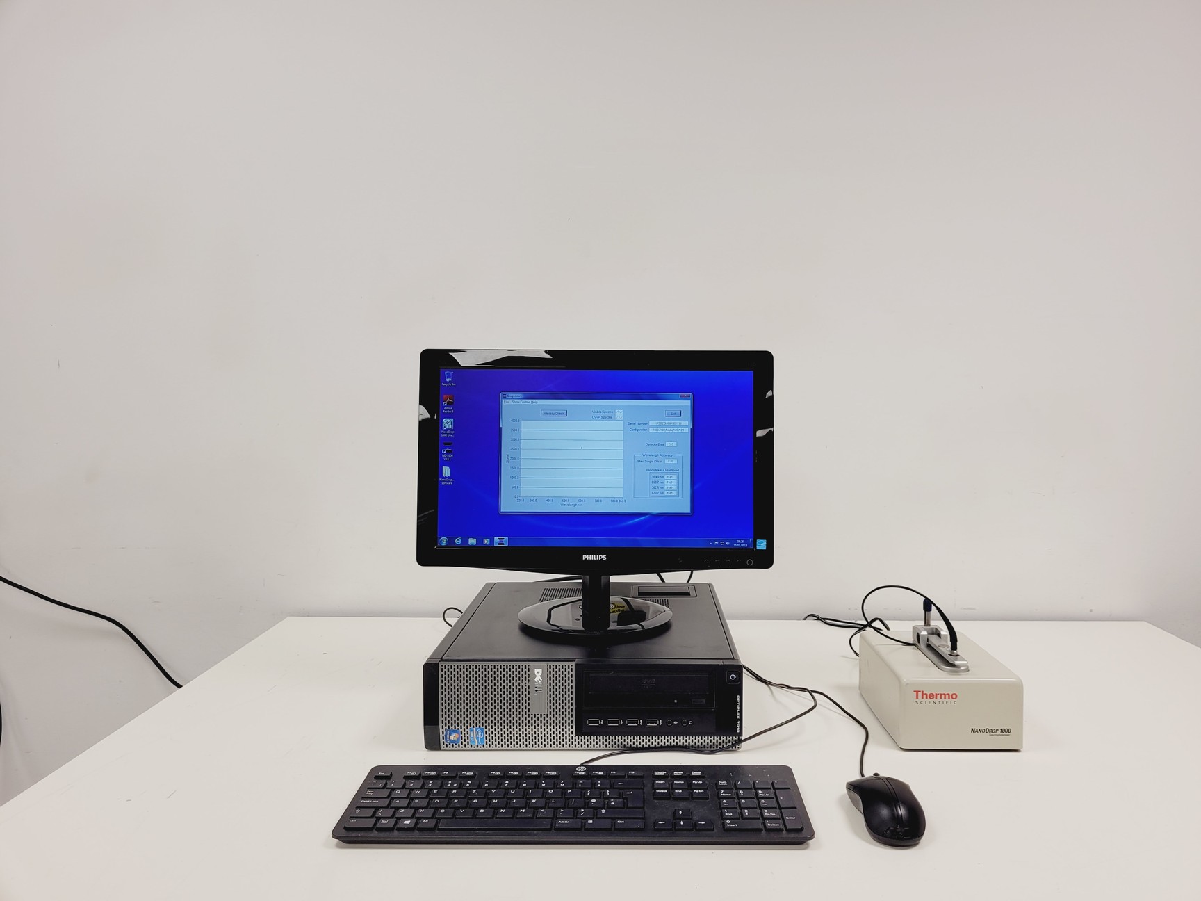 Image of Thermo Scientific NanoDrop 1000 System w/ Software Lab