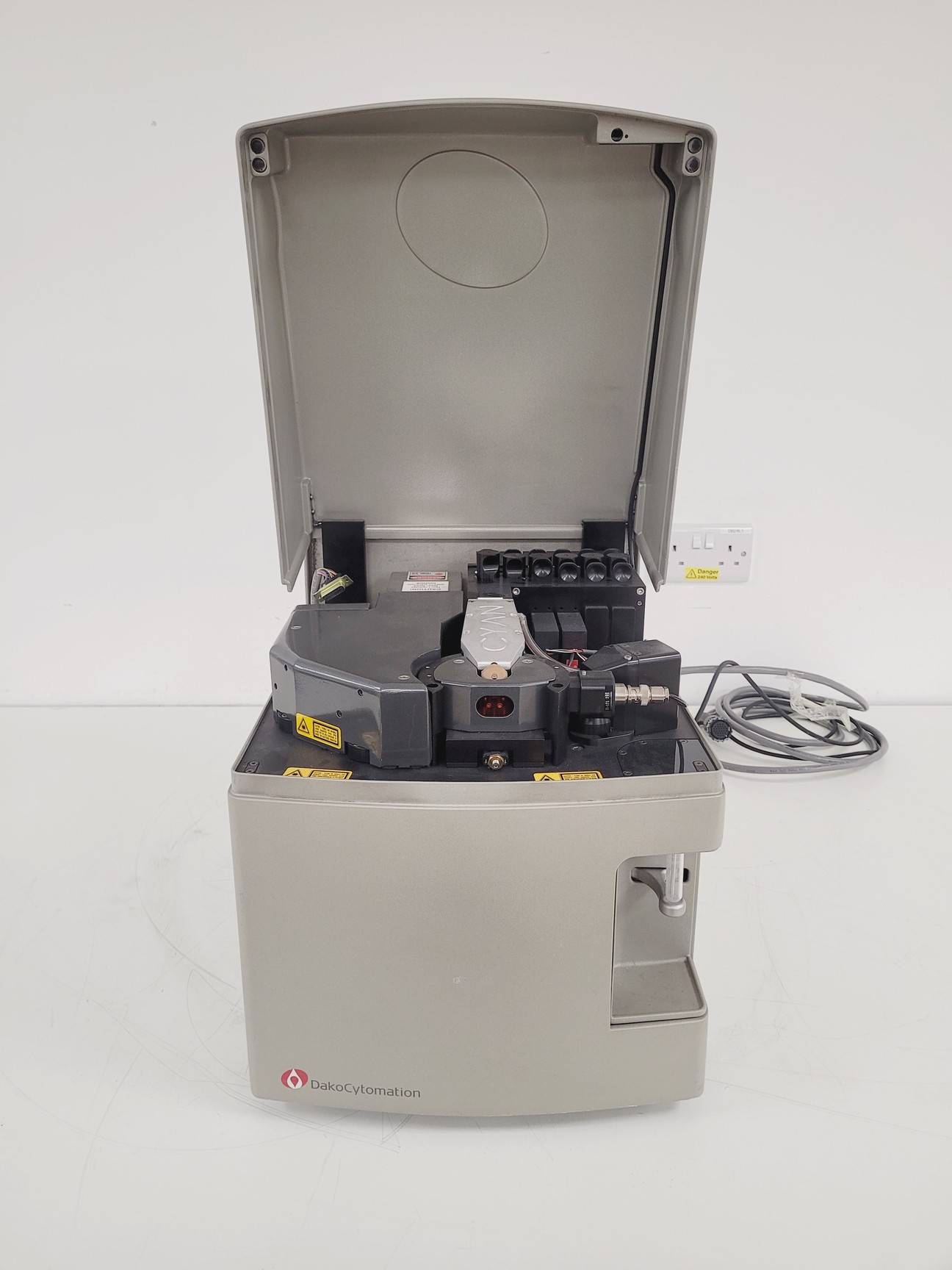 Image of DakoCytomation Cyan ADP Flow Cytometer  Lab