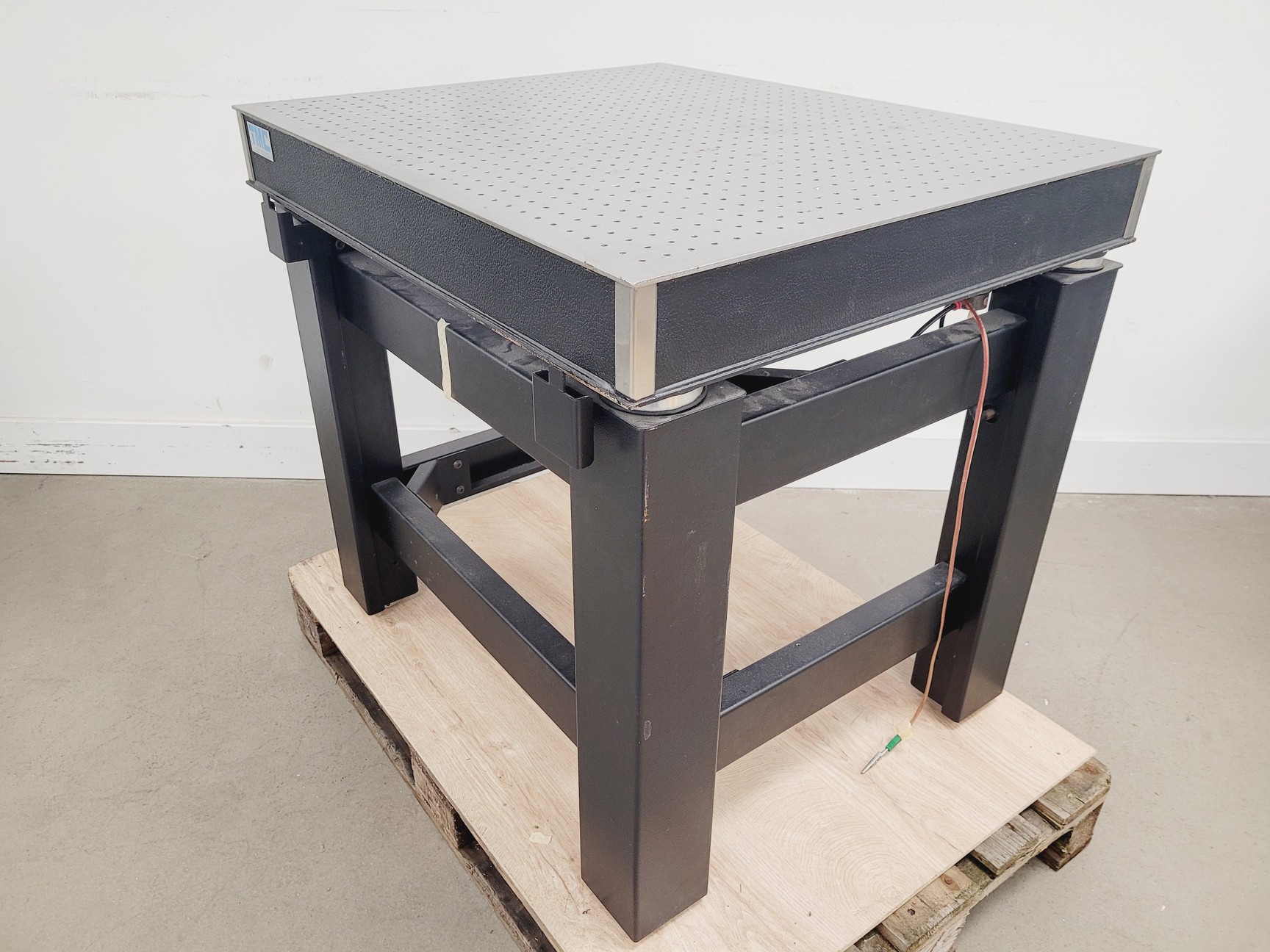 Image of TMC Optics Table Model-63-530 Vibration Isolation Table 