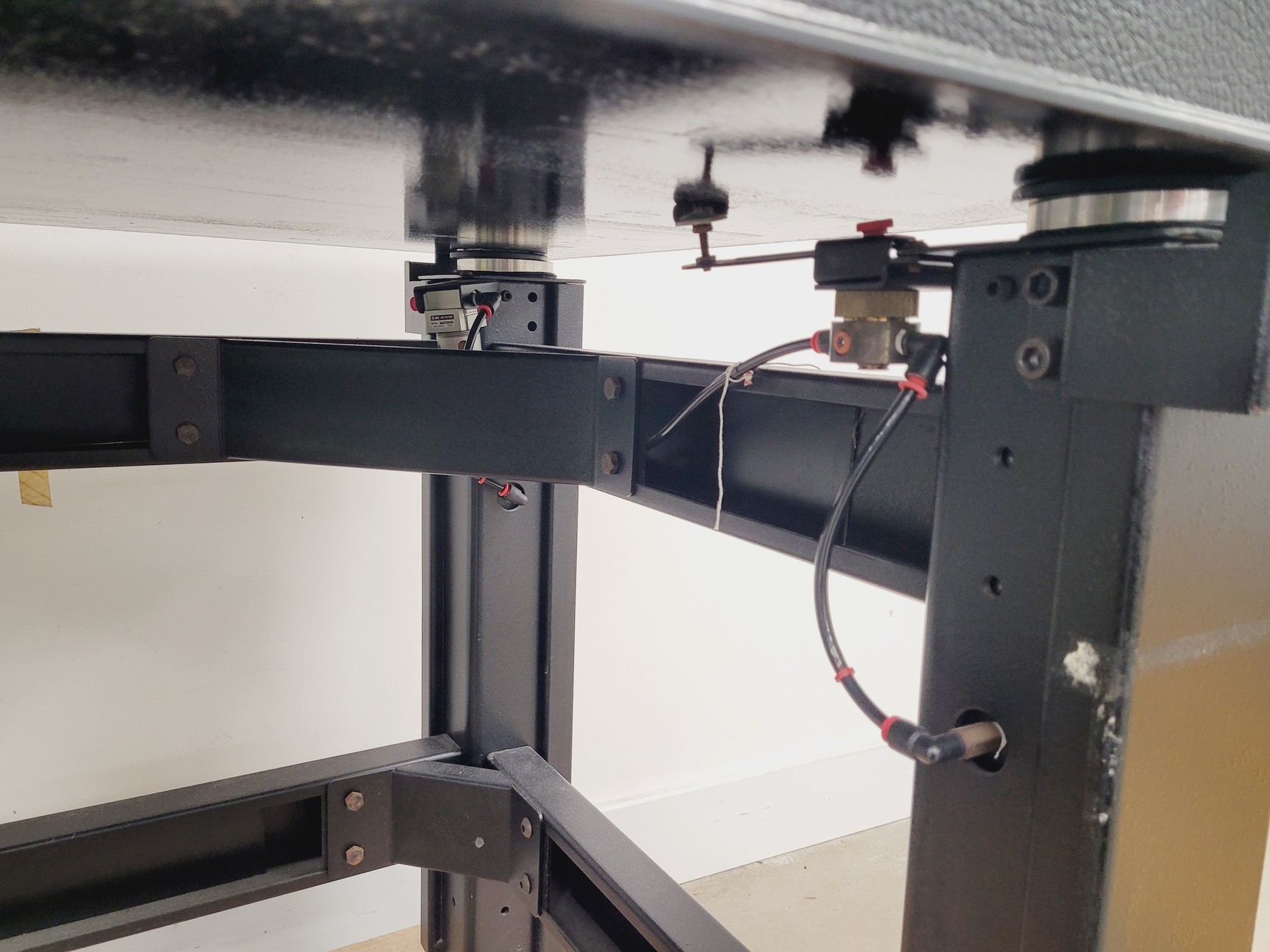 Image of TMC Optics Table Model-63-530 Vibration Isolation Table 