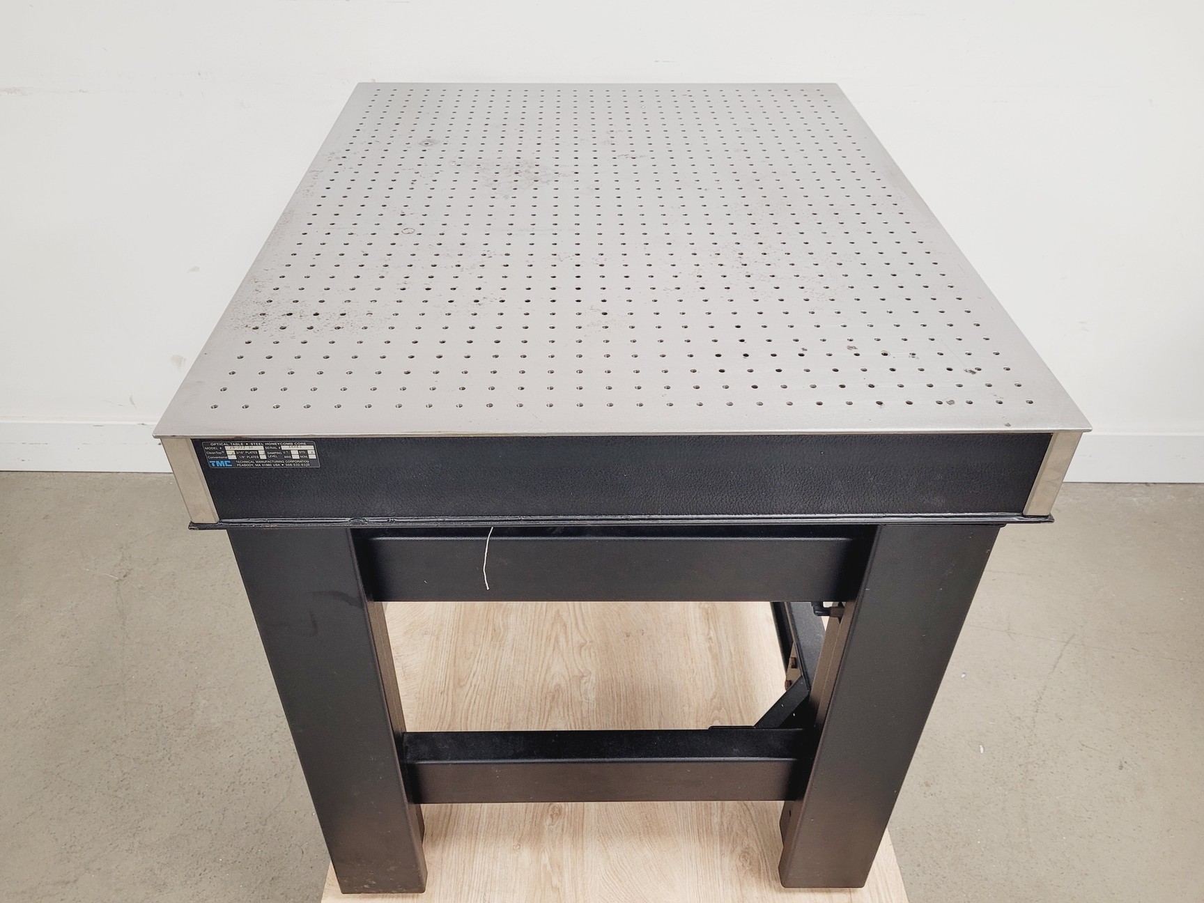 Image of TMC Optics Table Model-63-530 Vibration Isolation Table 