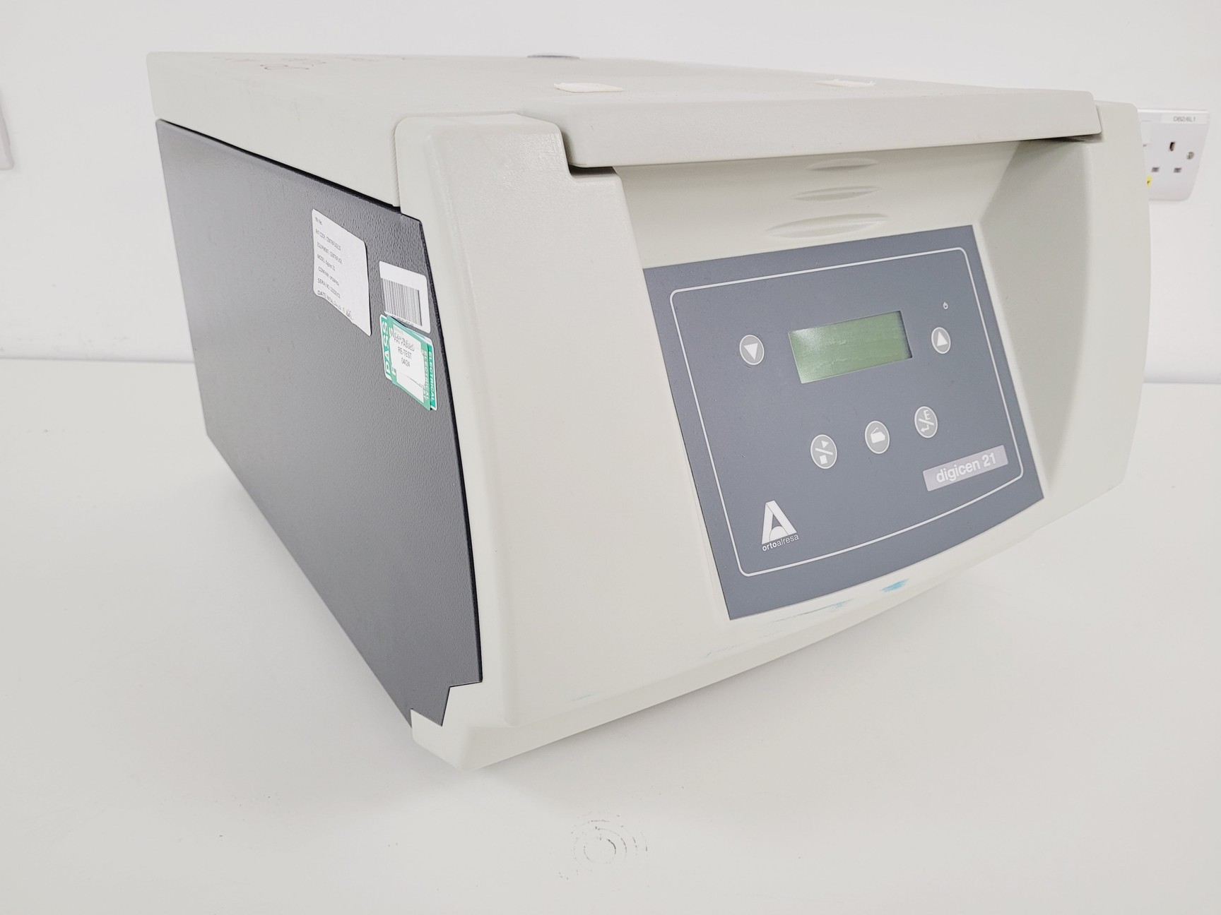 Image of Digicen 21 Table Top Centrifuge w/ RT 138 5000 rpm Rotor Lab