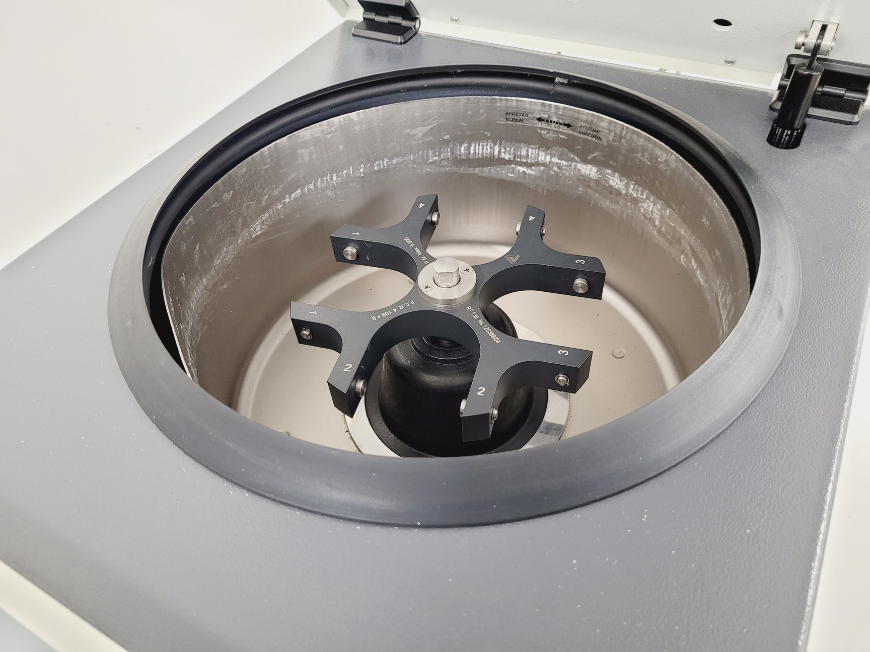 Image of Digicen 21 Table Top Centrifuge w/ RT 138 5000 rpm Rotor Lab