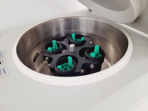 Thumbnail image of MSE Mistral 2000 Bench Top Centrifuge Lab