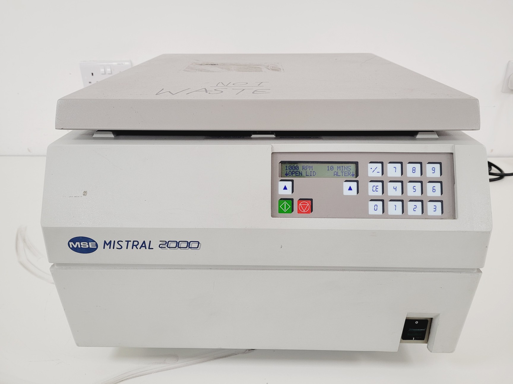 Image of MSE Mistral 2000 Bench Top Centrifuge Lab