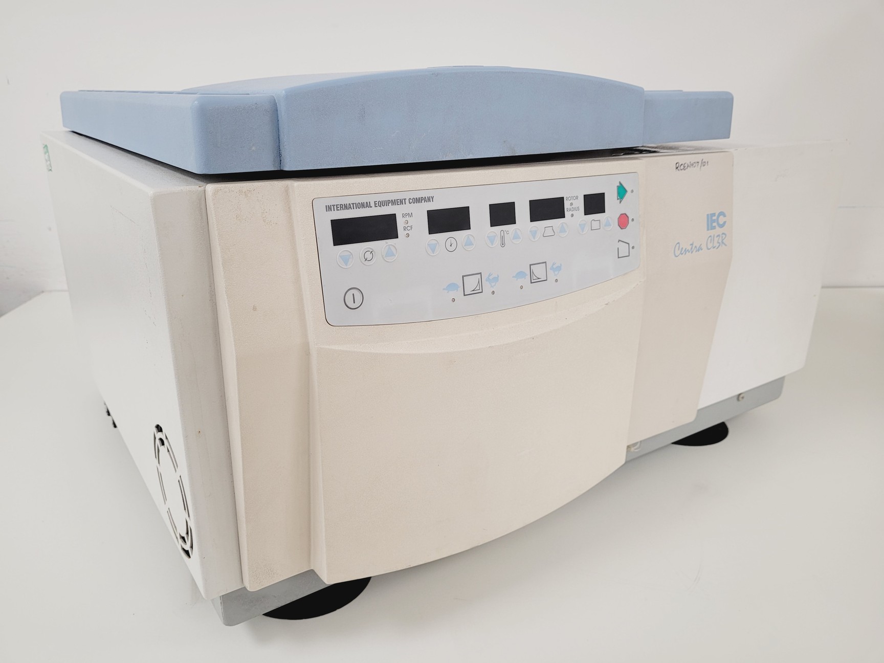 Image of IEC CL3-R Bench Top Centrifuge Lab