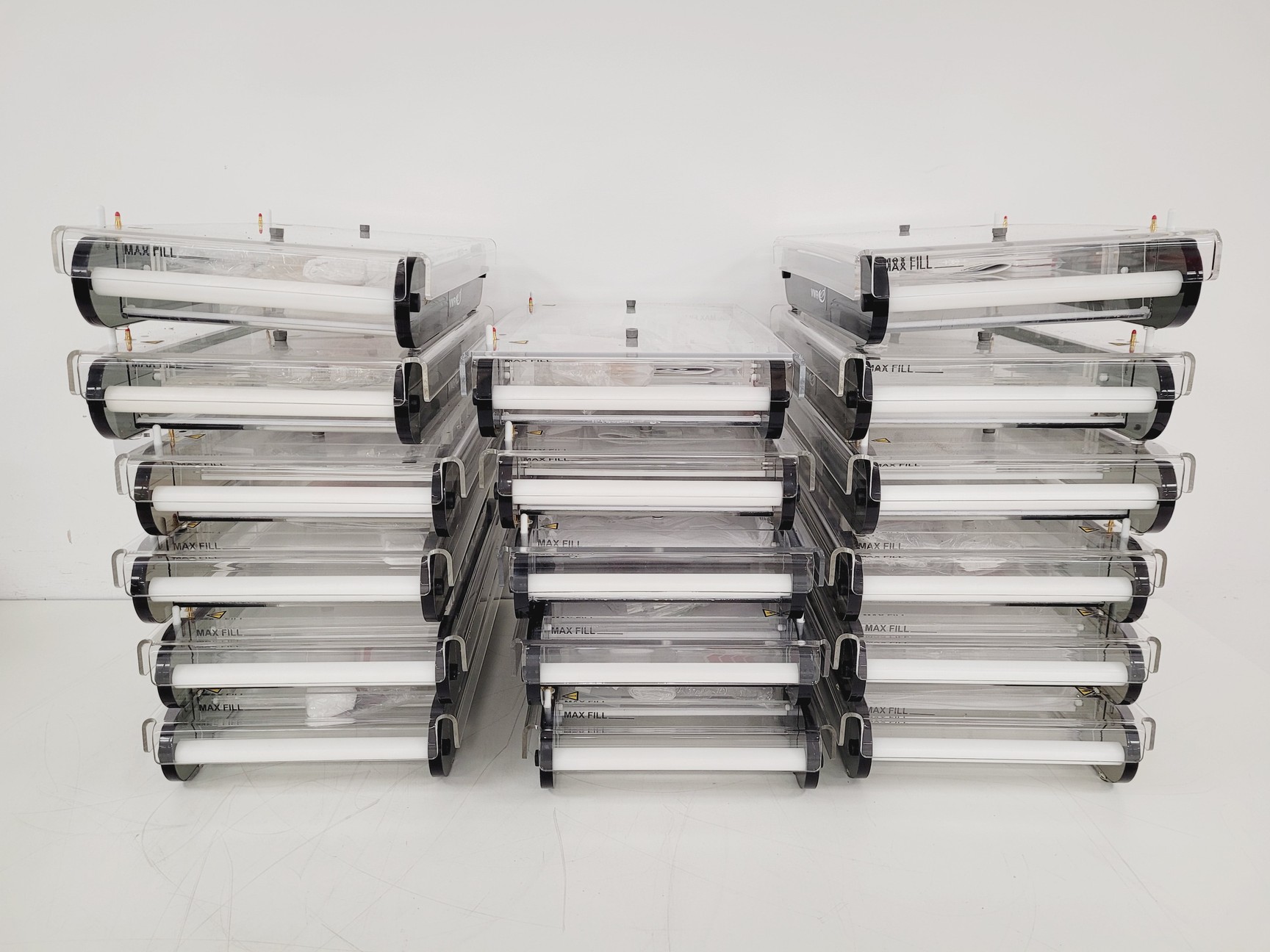 Image of 17x VWR Maxi 20 Electrophoresis Horizontal Lab