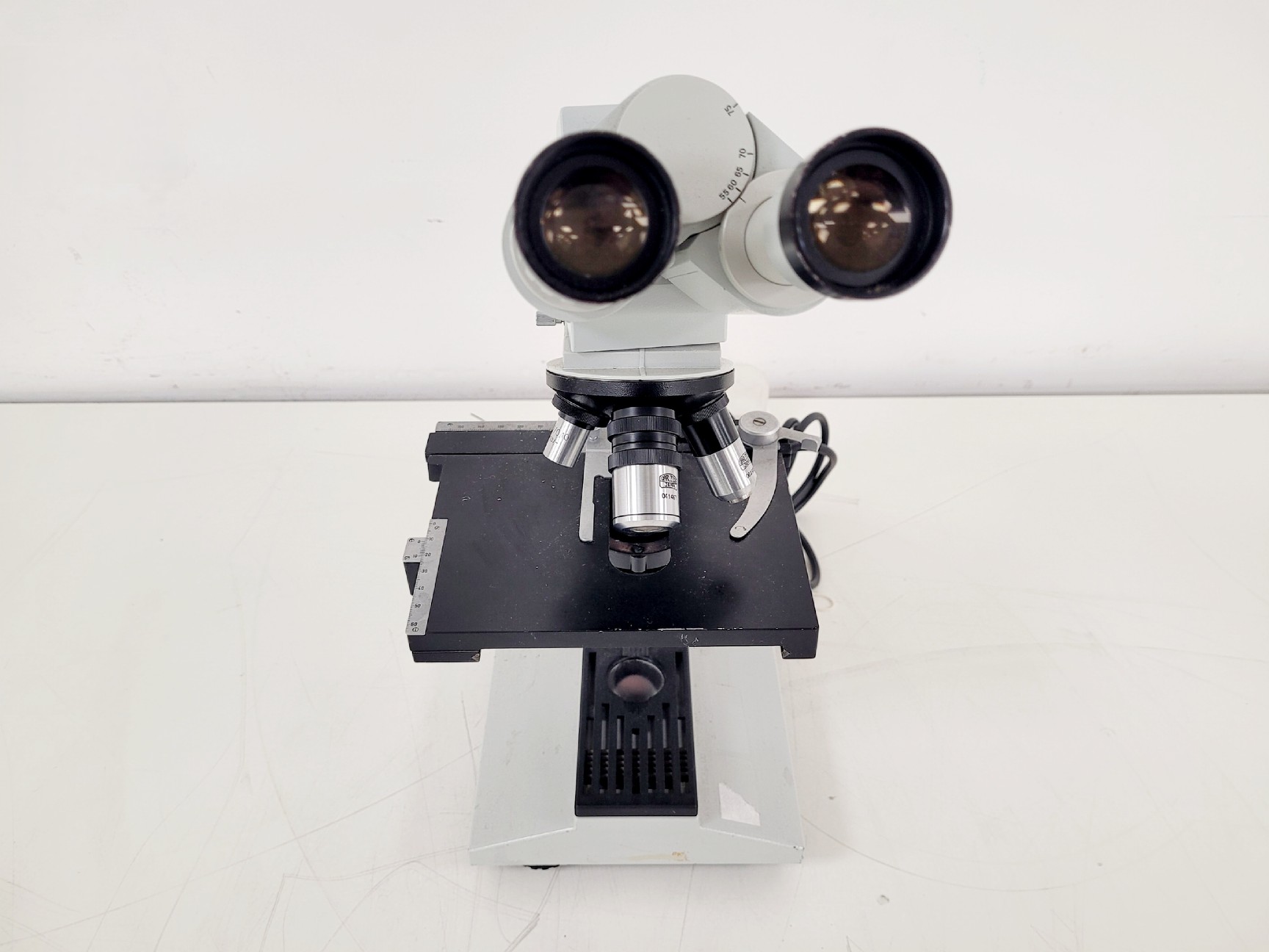 Image of Carl Zeiss Laboval 4 Microscope with 4 x Objectives HI 10 40 160/0.17 Lab