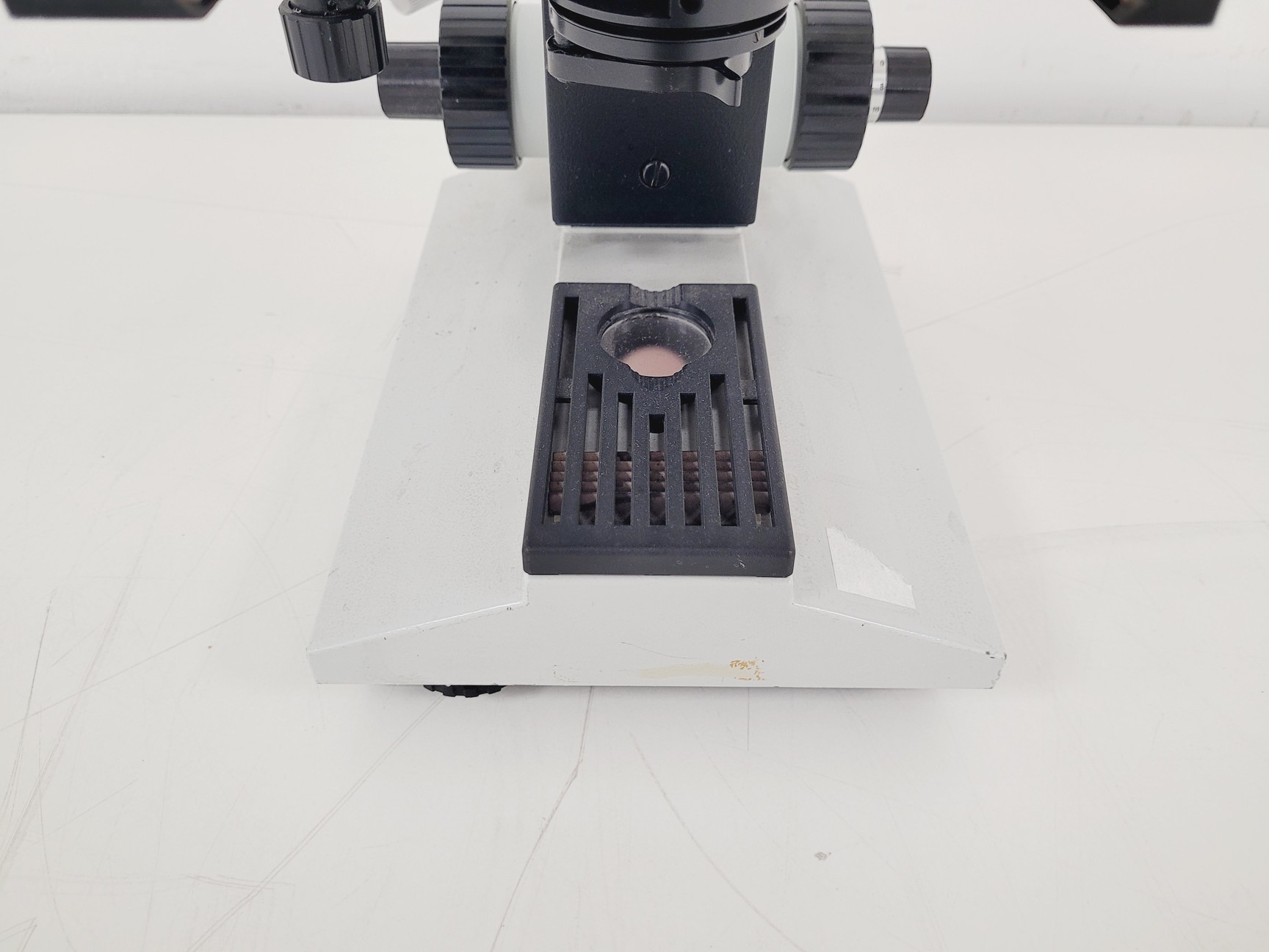 Image of Carl Zeiss Laboval 4 Microscope with 4 x Objectives HI 10 40 160/0.17 Lab