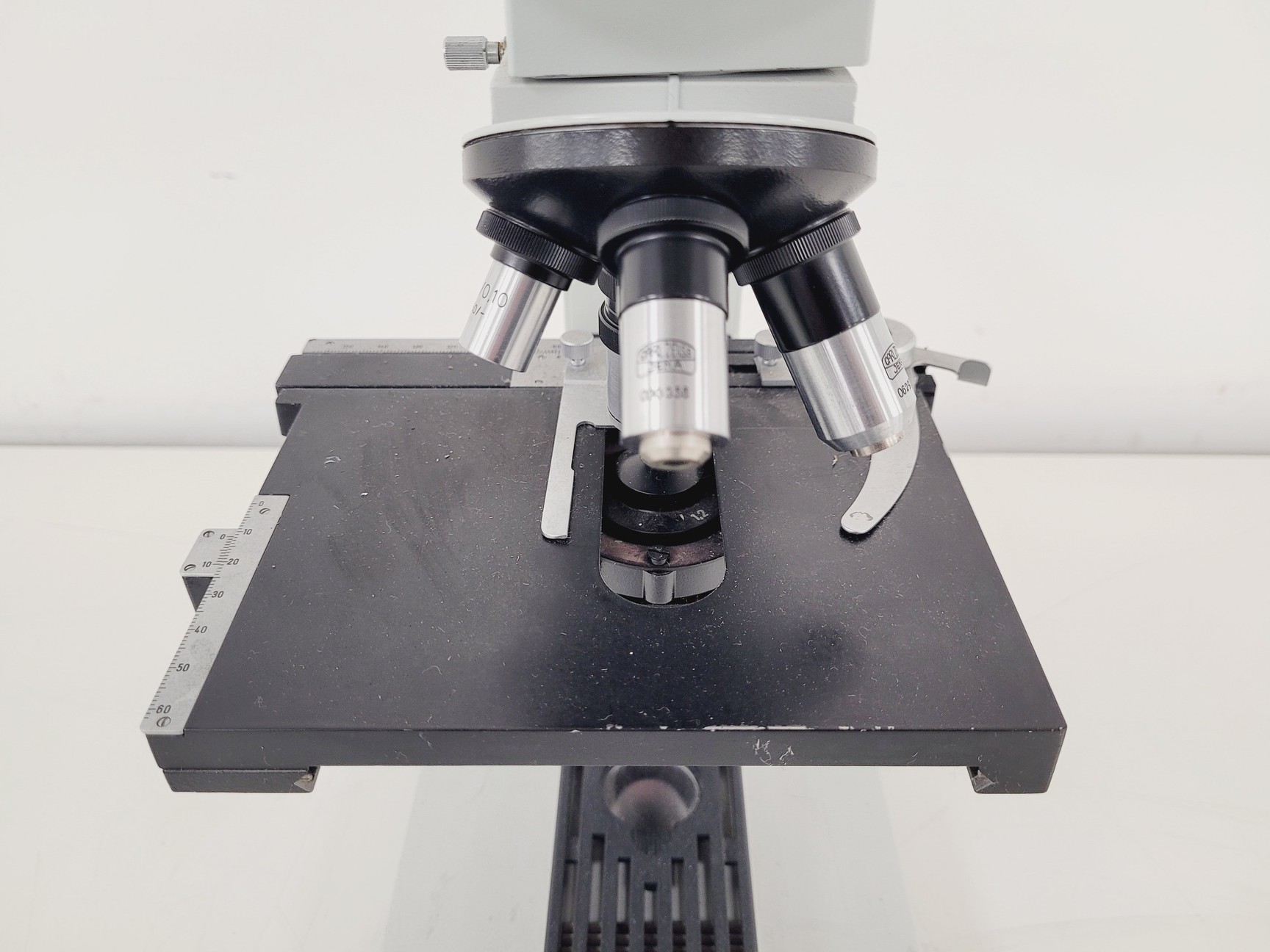 Image of Carl Zeiss Laboval 4 Microscope with 4 x Objectives HI 10 40 160/0.17 Lab