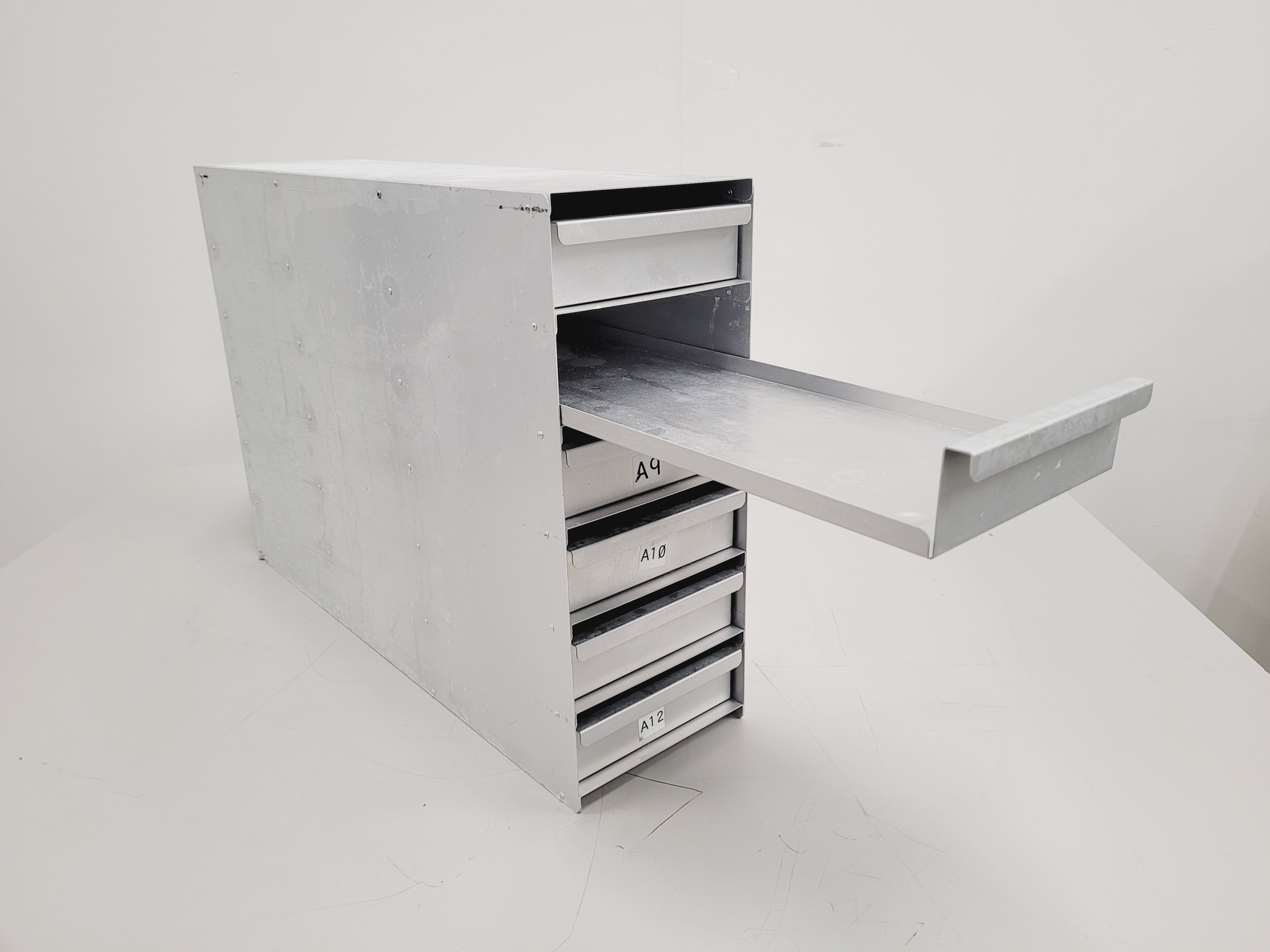 Image of New Brunswick U535 -86 Innova Low Temperature Freezer with Racking Lab