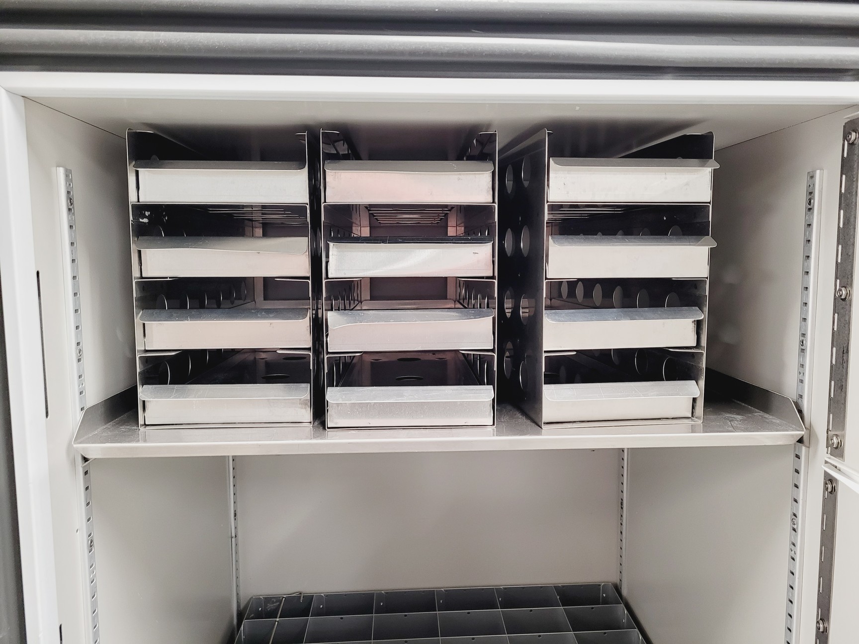 Image of Thermo Scientific Ultra Low Temperature Freezer Model Revco EXF 24086V Lab