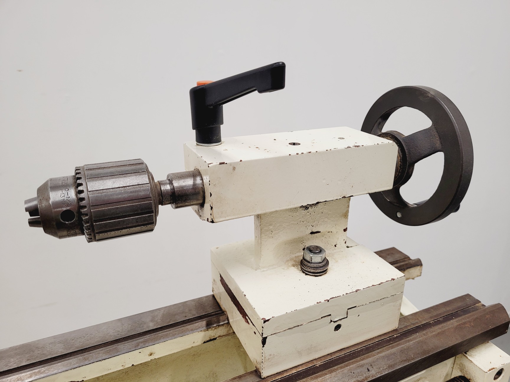 Image of Axminster APTC 650 Metal Lathe Floor Standing 1 Phase with Accessories