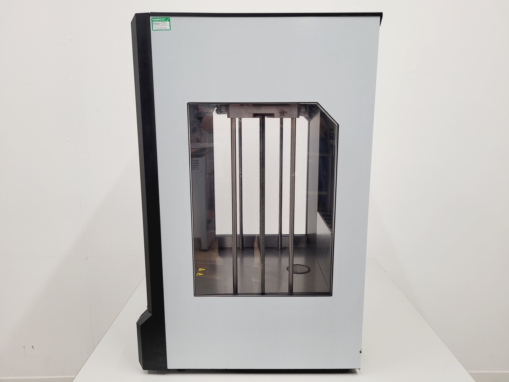 Image of MakerBot Replicator Z18 3D Printer 5th Gen