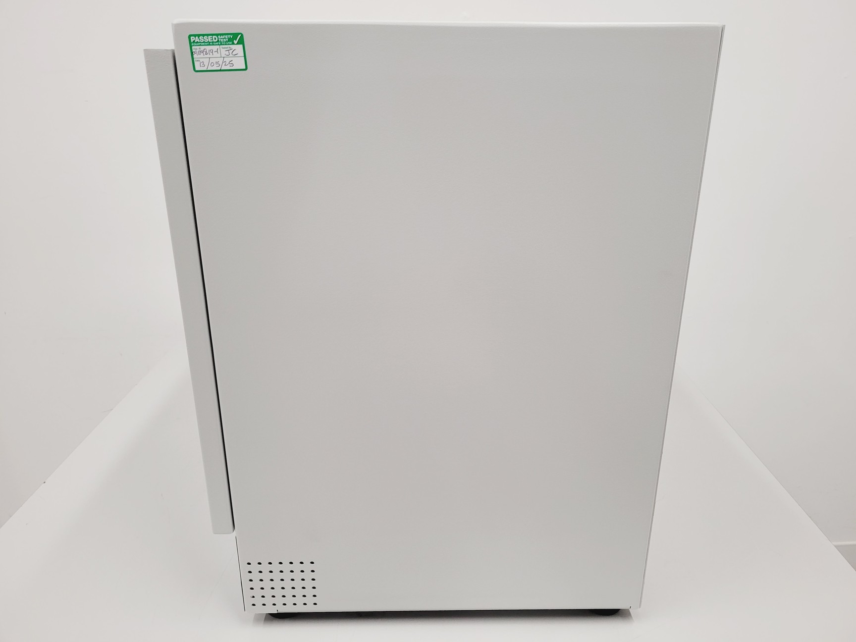 Image of VWR INCU-Line IL 56 Bench Top Incubator Lab
