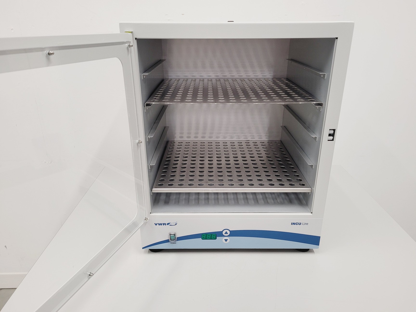 Image of VWR INCU-Line IL 56 Bench Top Incubator Lab