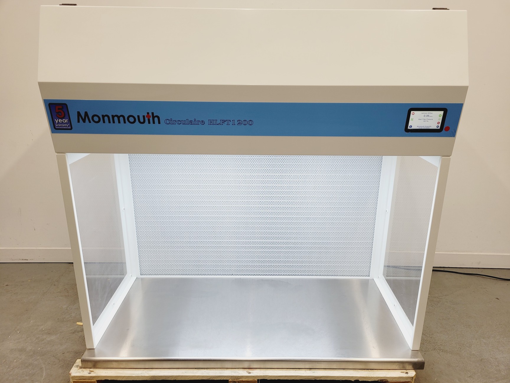 Image of Monmouth Circulaire HLFT 1200 Laminar Flow Cabinet Lab