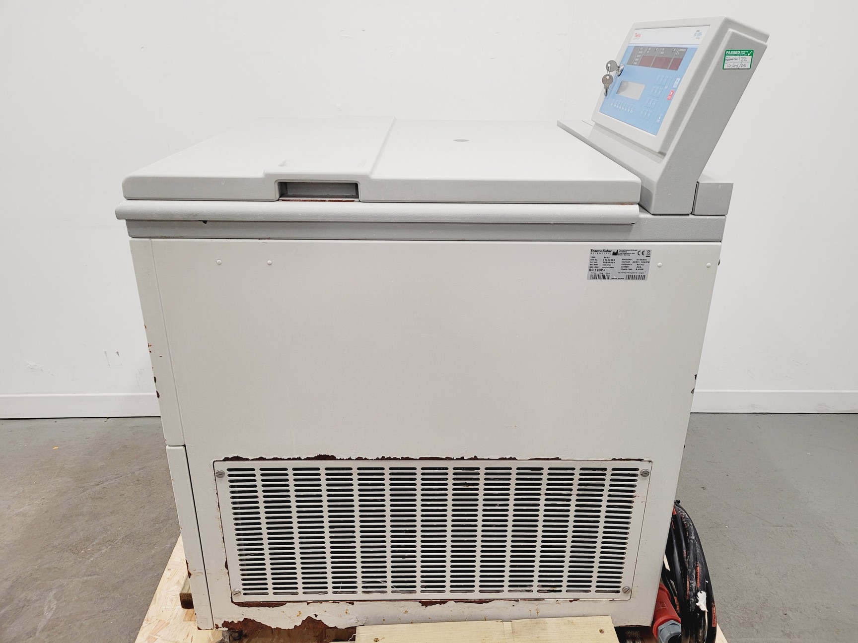 Image of Thermo Scientific Sorvall RC 12BP+ Refrigerated Floor Standing Centrifuge Lab