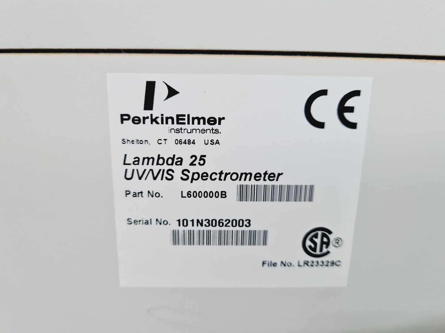 Image of Perkin Elmer Lambda 25 UV/Vis spectrophotometer