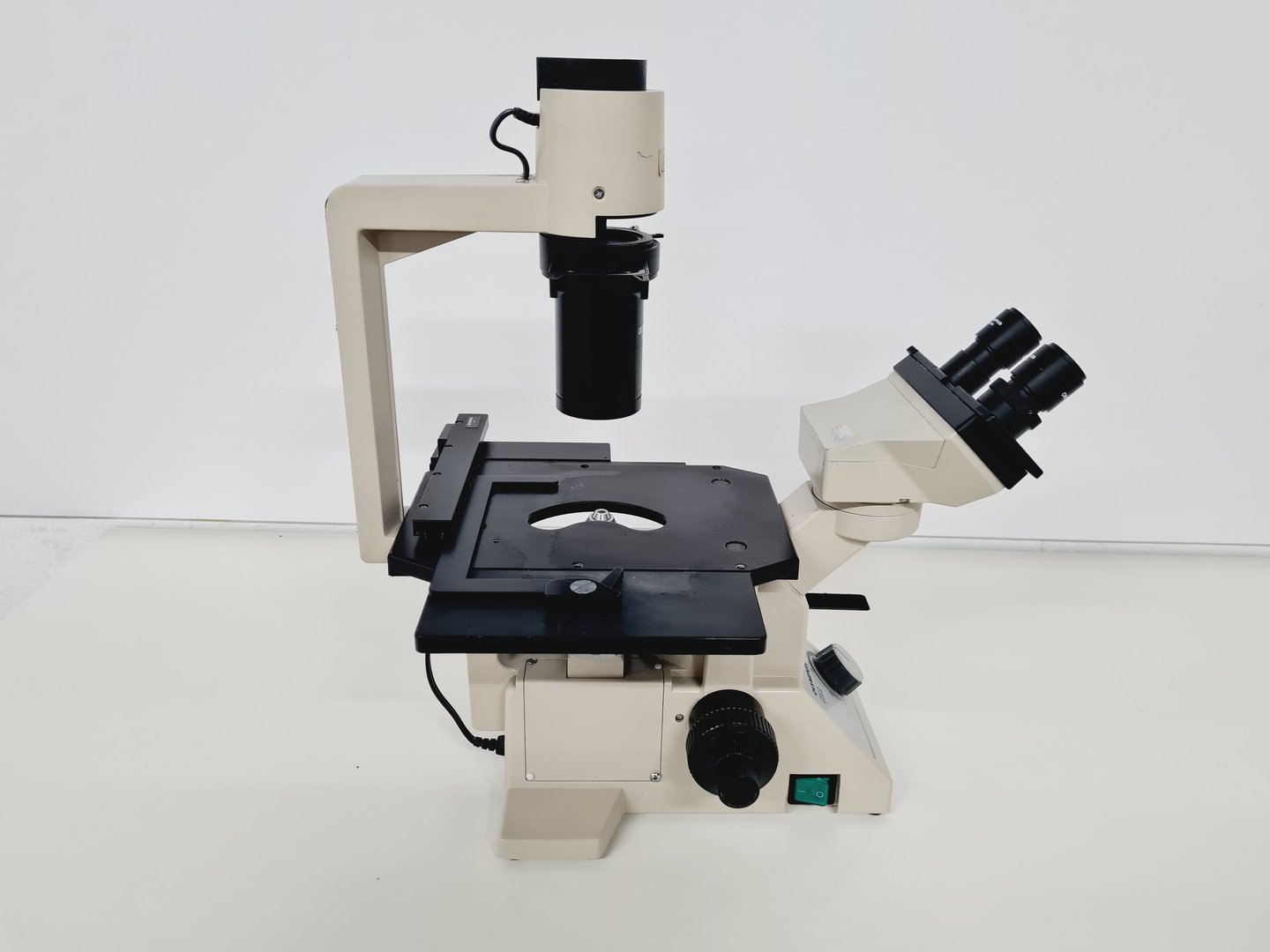 Image of Olympus CK2 CK2-TR Inverted Microscope with 4 x Objectives Lab
