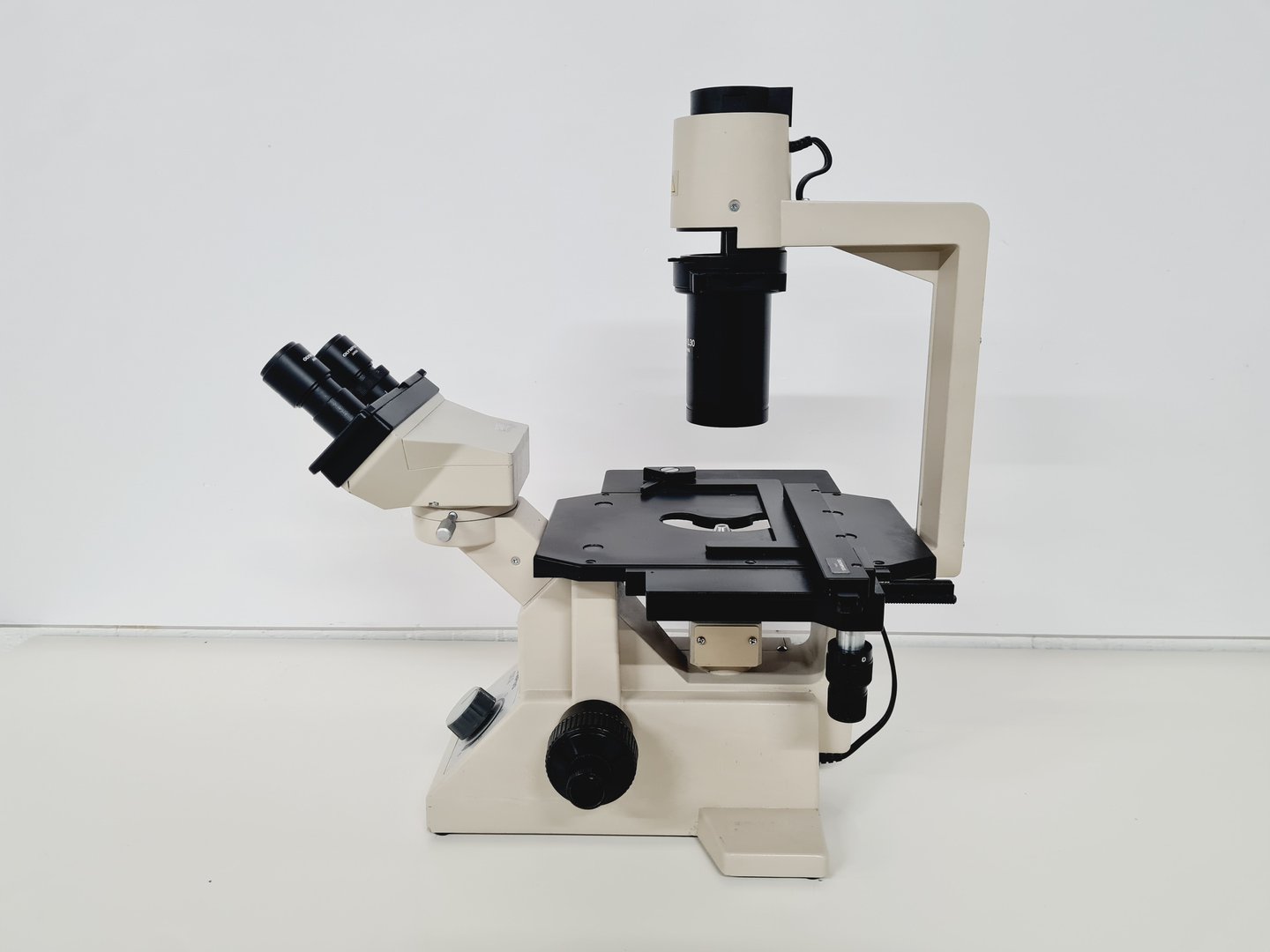 Image of Olympus CK2 CK2-TR Inverted Microscope with 4 x Objectives Lab