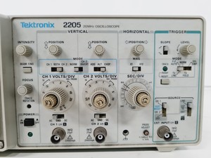 Thumbnail image of Job Lot of Tektronix 2205 and Kenwood CS-4125 Oscilloscopes