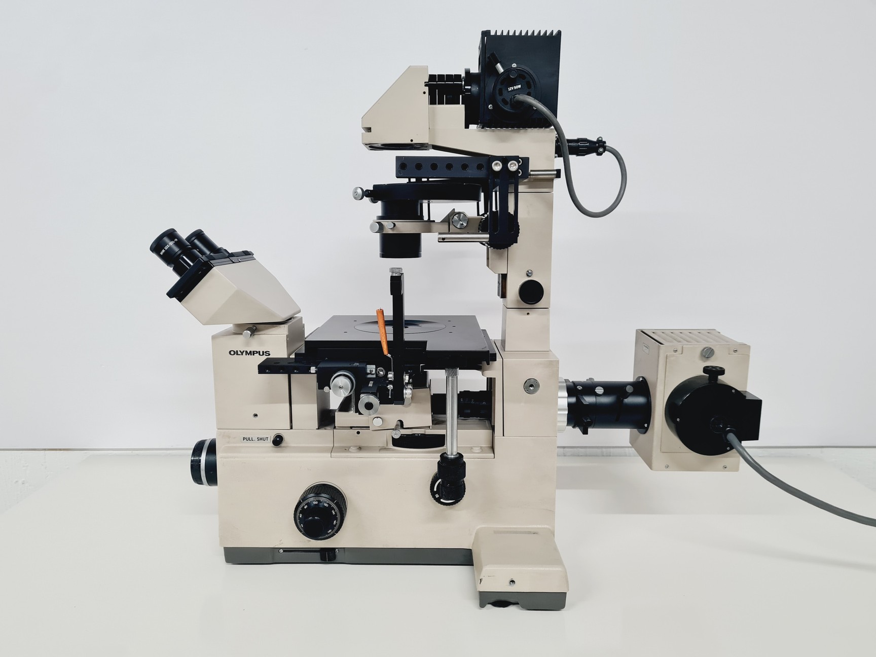 Image of Olympus IMT-2 Inverted Research Microscope with 3 x Objectives, SPlan, Ph3 Lab