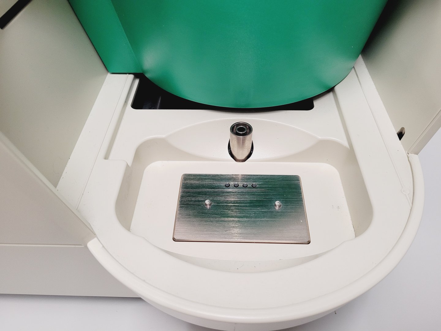 Image of Bio-Rad QX100 Droplet Reader Lab