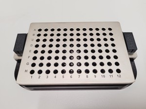 Thumbnail image of Bio-Rad QX100 Droplet Reader Lab